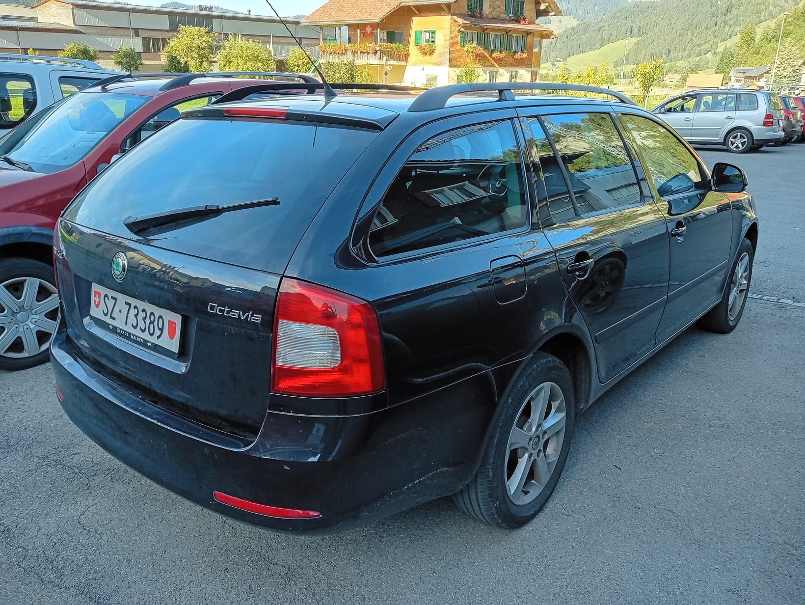 SKODA Octavia Combi 1.8 TSI Elegance 4x4-image-2