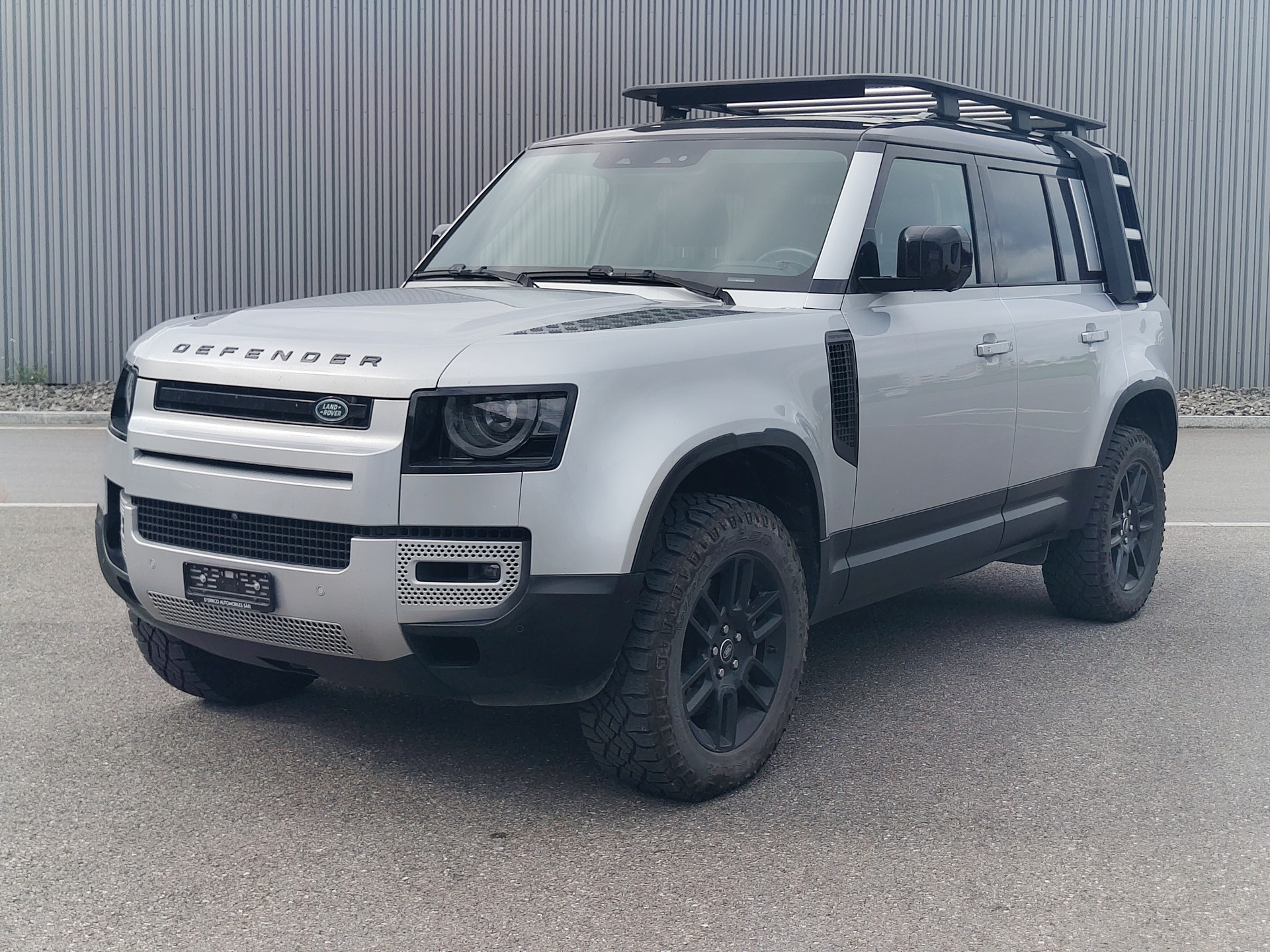 LAND ROVER Defender 110 P400 I6 First Edition 3.0 MHEV AT8-showroom-element-1