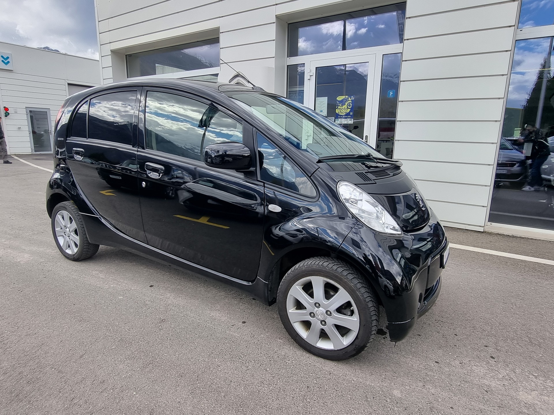 PEUGEOT iON Active