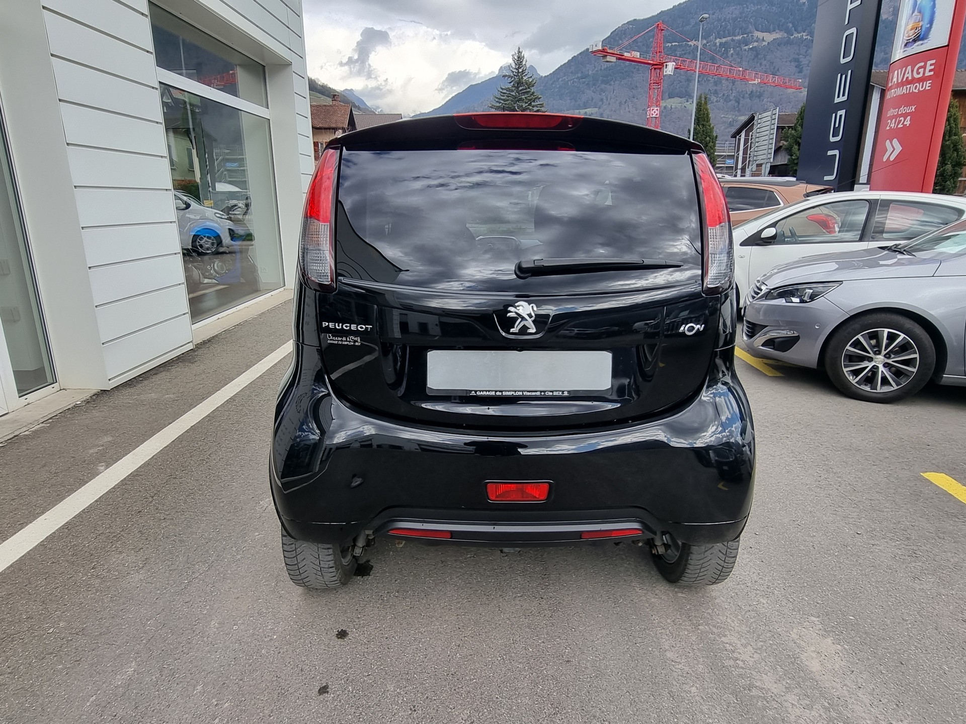 PEUGEOT iON Active-image-2