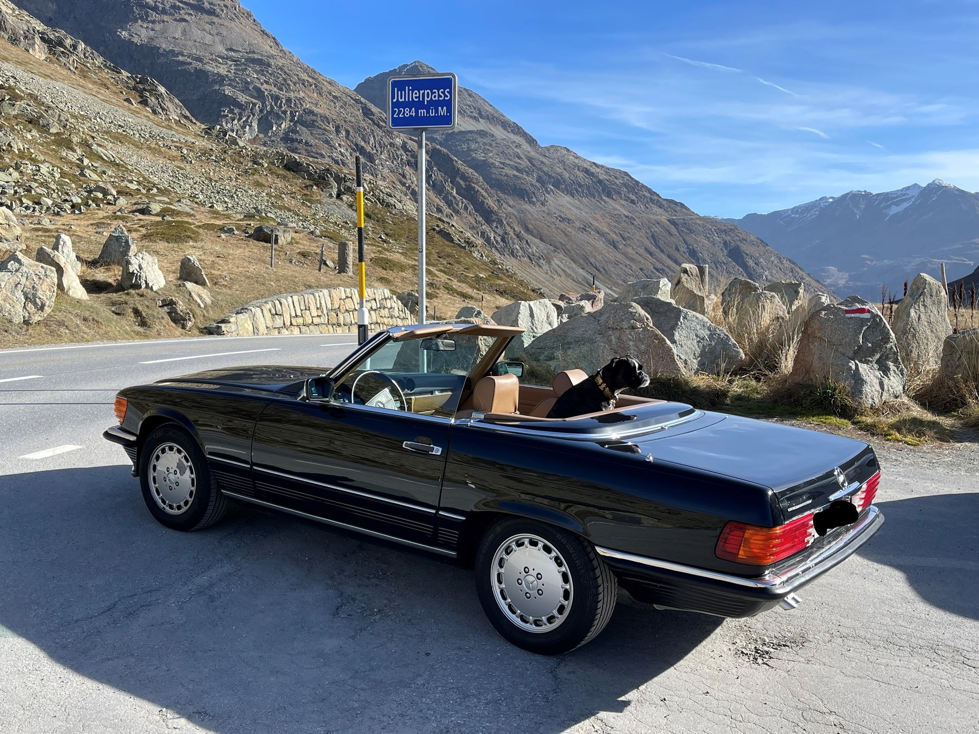 MERCEDES-BENZ 560 SL-image-1