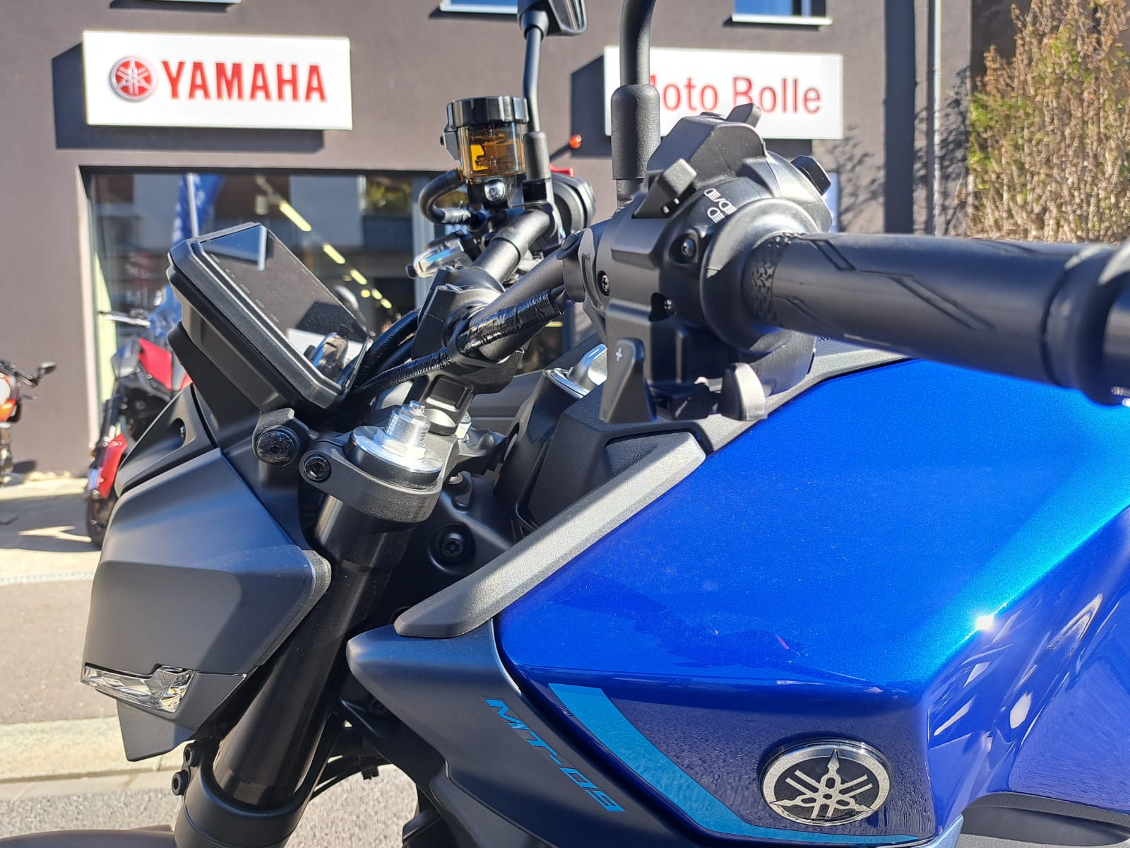 YAMAHA MT-09-image-4