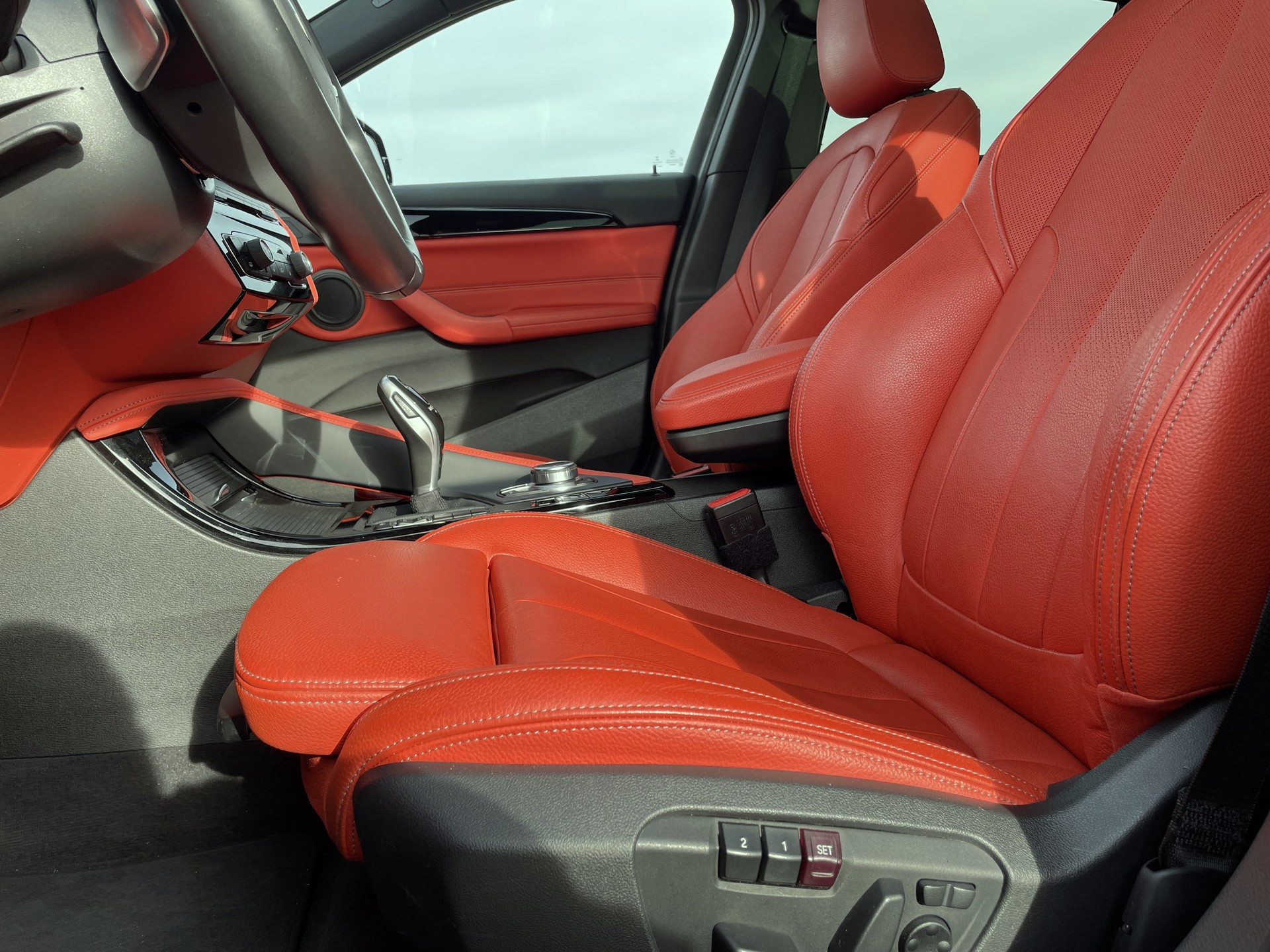 BMW X2 sDrive 18d M Sport X Steptronic * MAGMAROTEM INTERIEUER - M SPORT X PAKET *-image-15