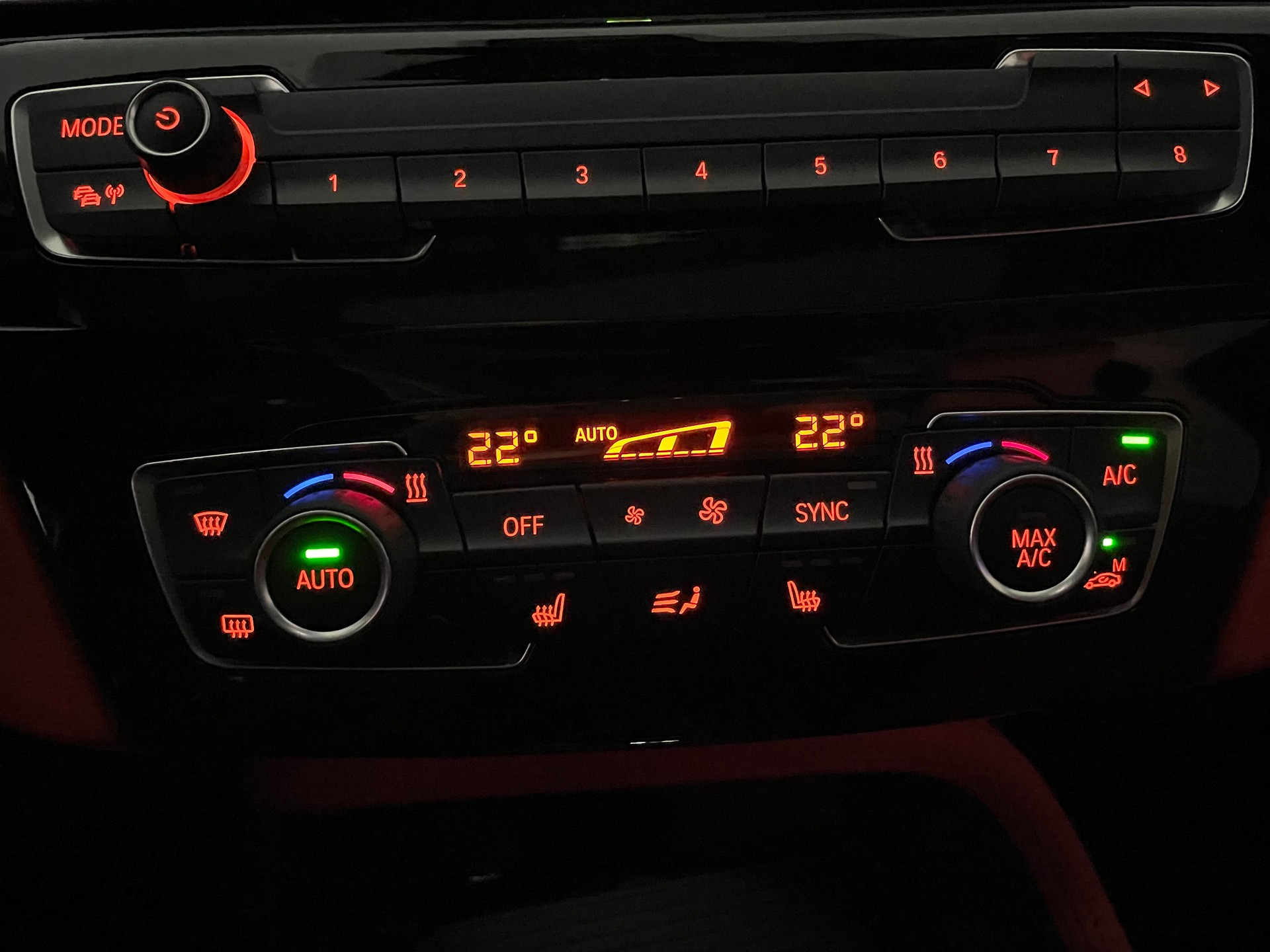 BMW X2 sDrive 18d M Sport X Steptronic * MAGMAROTEM INTERIEUER - M SPORT X PAKET *-image-17