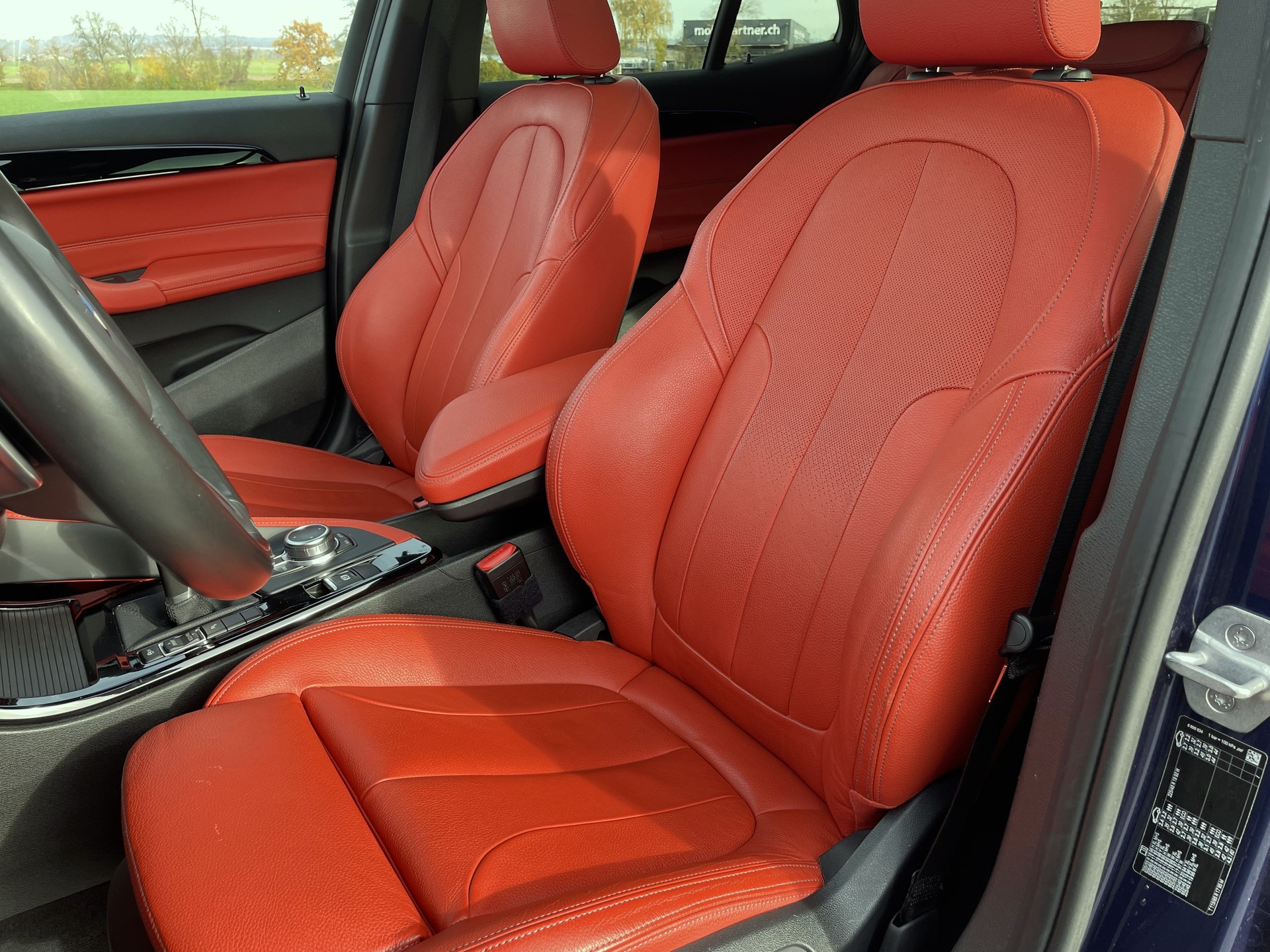 BMW X2 sDrive 18d M Sport X Steptronic * MAGMAROTEM INTERIEUER - M SPORT X PAKET *-image-11