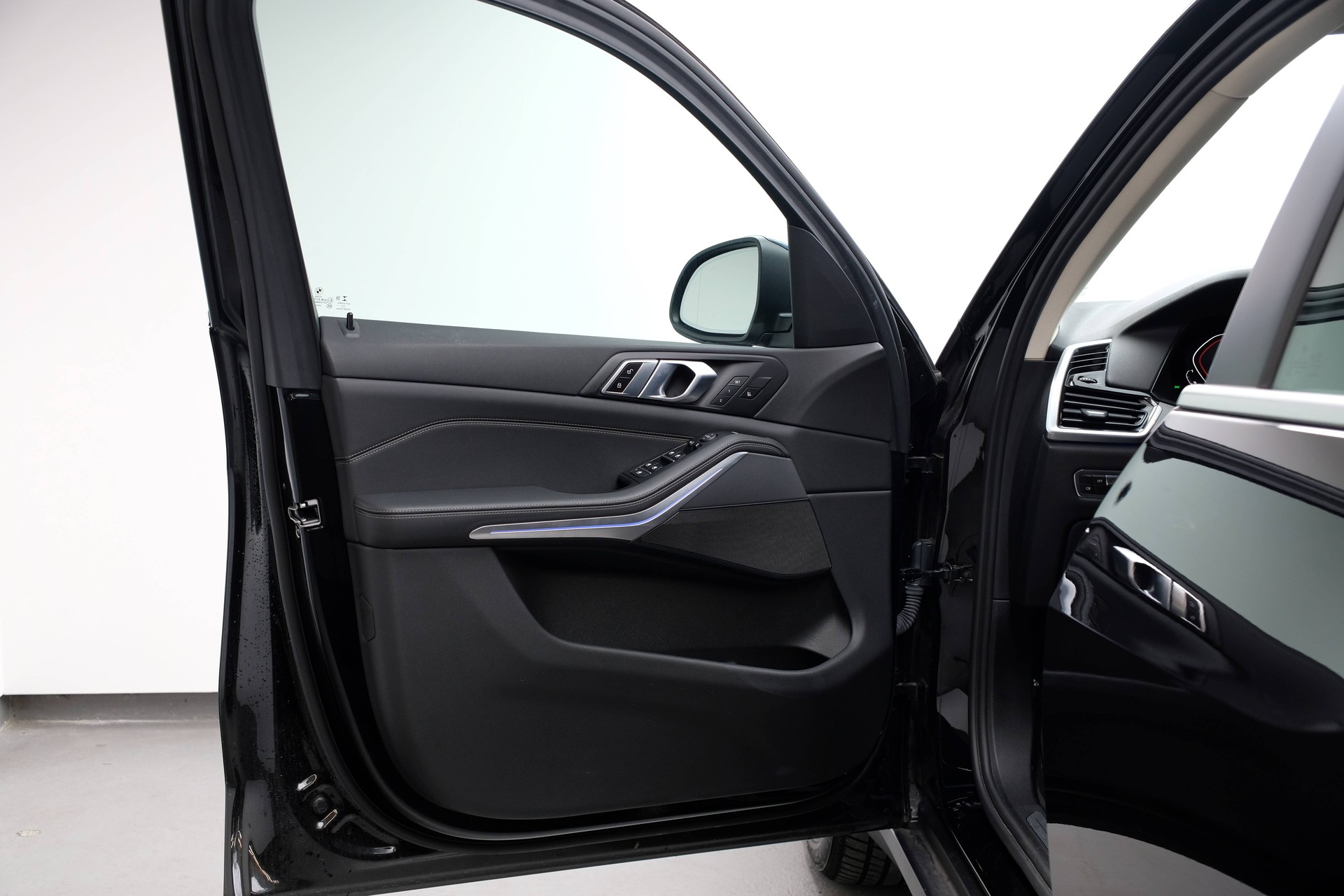 BMW X5 xDrive 48V 40i Steptronic-image-7