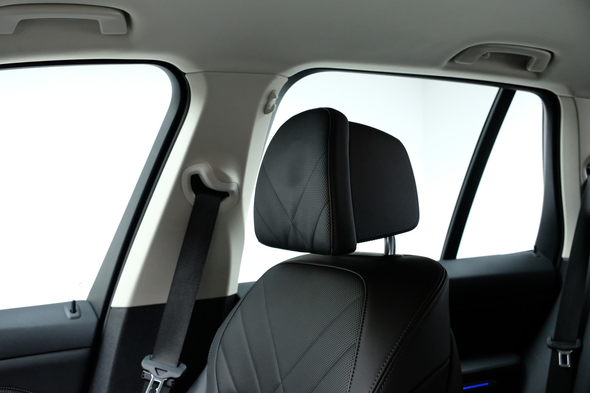 BMW X5 xDrive 48V 40i Steptronic-image-13