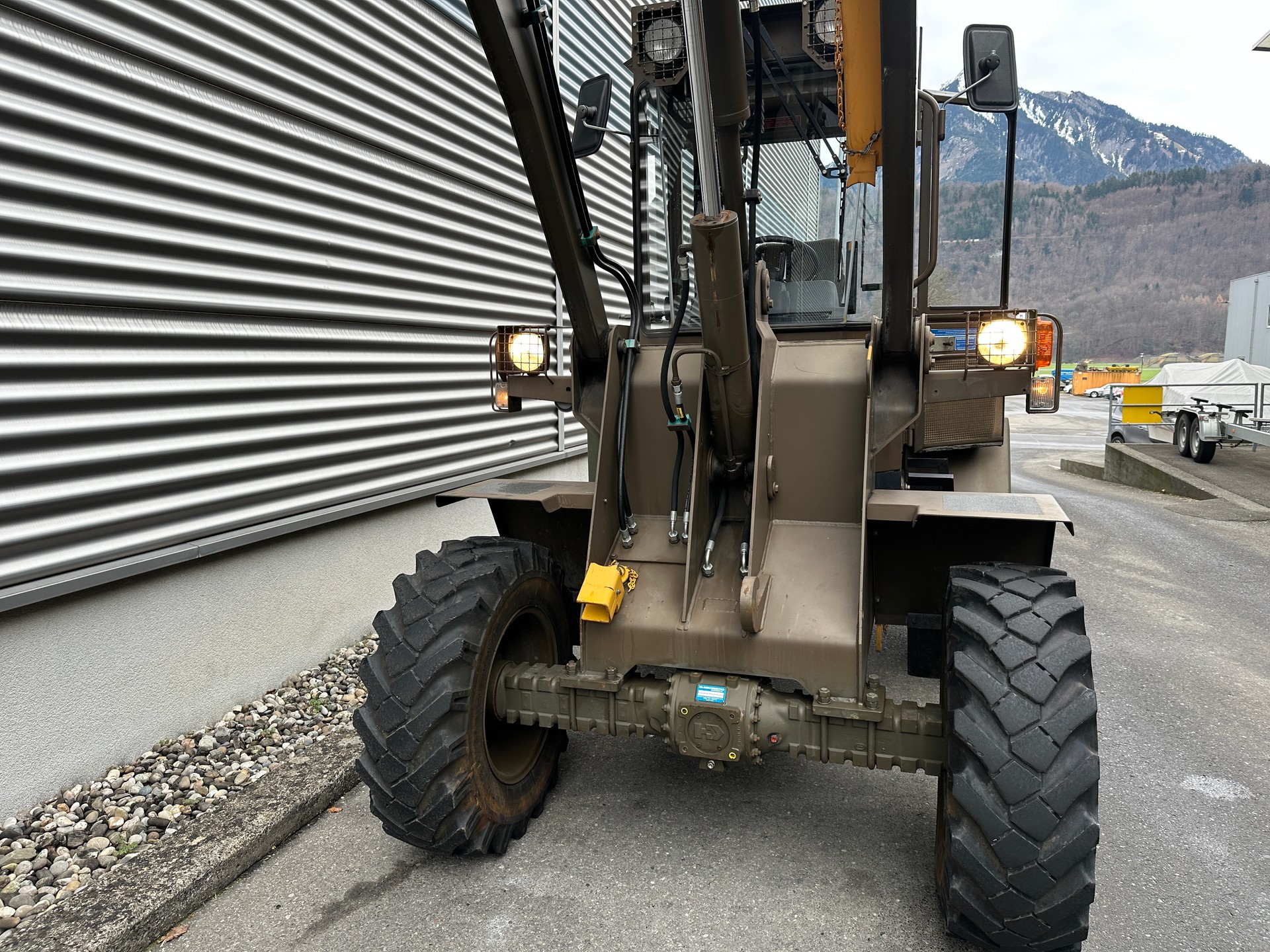 MERCEDES-BENZ LIEBHERR L 508-image-4
