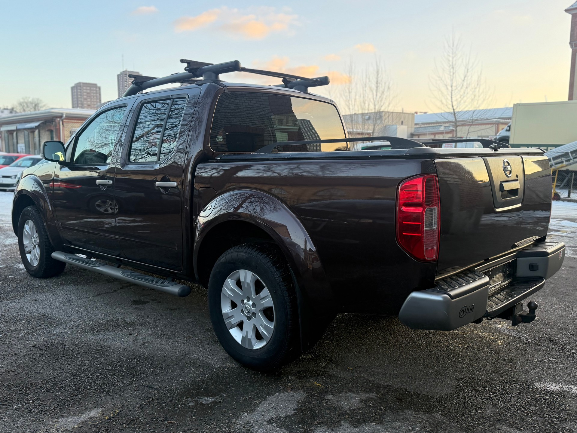 NISSAN Navara Double Cab LE 2.5 dCi 4WD-image-7