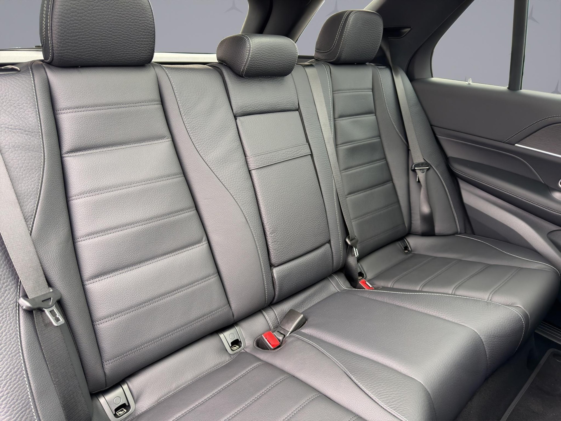 MERCEDES-BENZ GLE 450 AMG Line 4matic-image-15