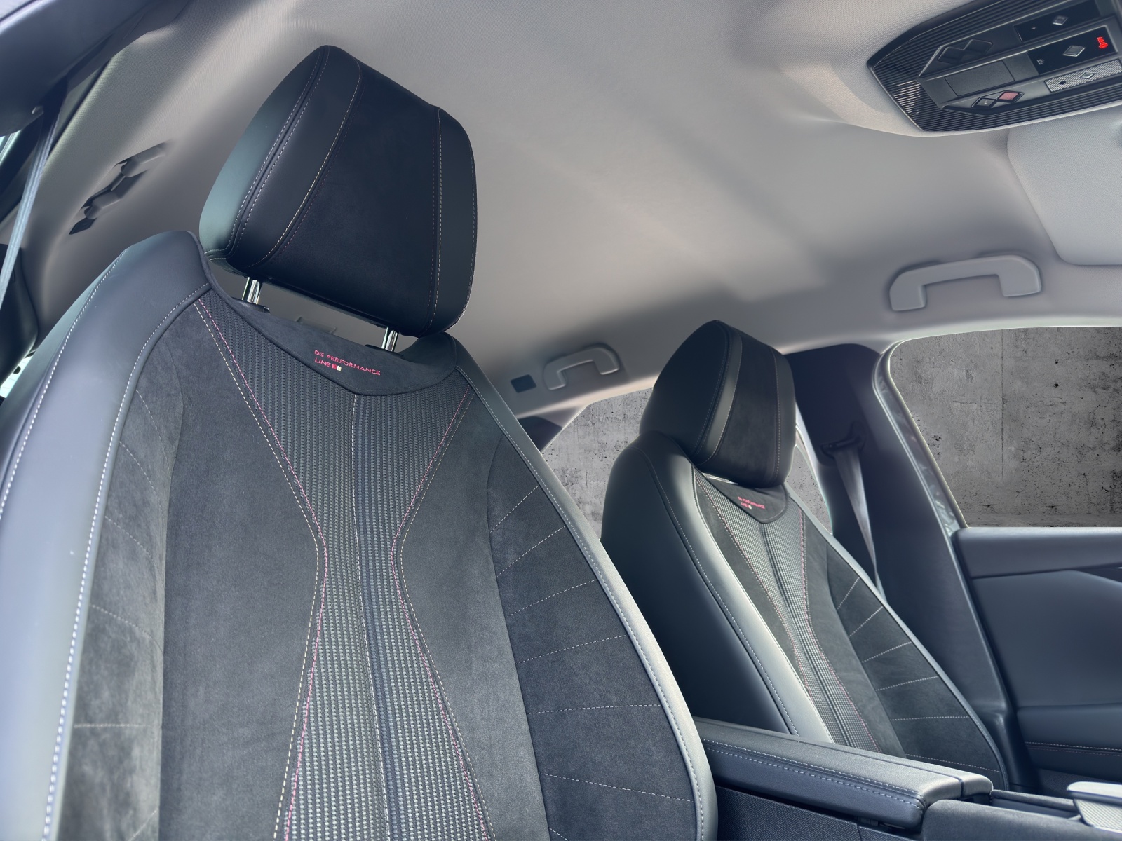 DS AUTOMOBILES DS 4 1.6 E-Tense Performance Line+-image-22