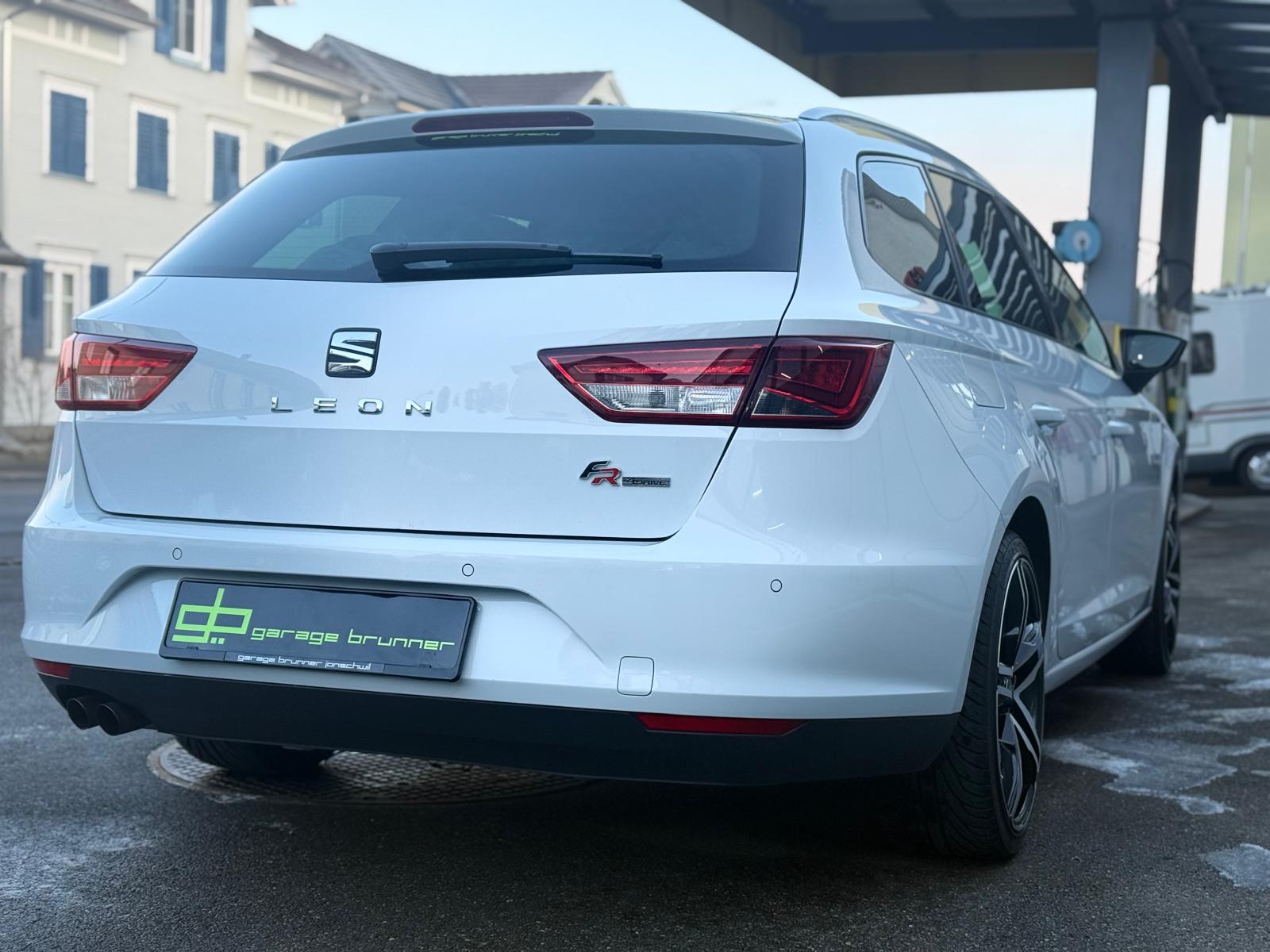 SEAT Leon ST 2.0 TDI Style 4Drive-image-4