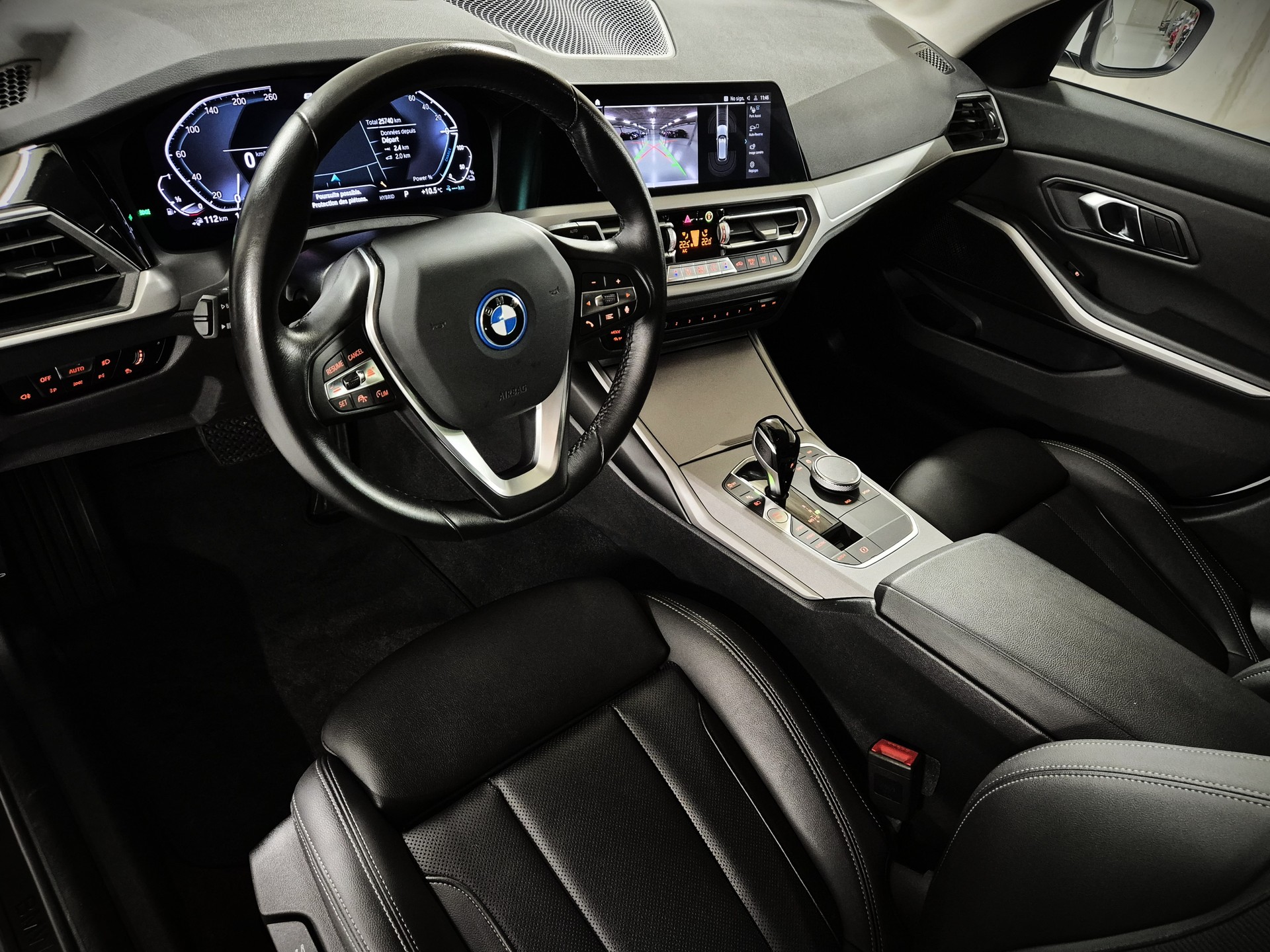 BMW 330e Touring Steptronic-image-8