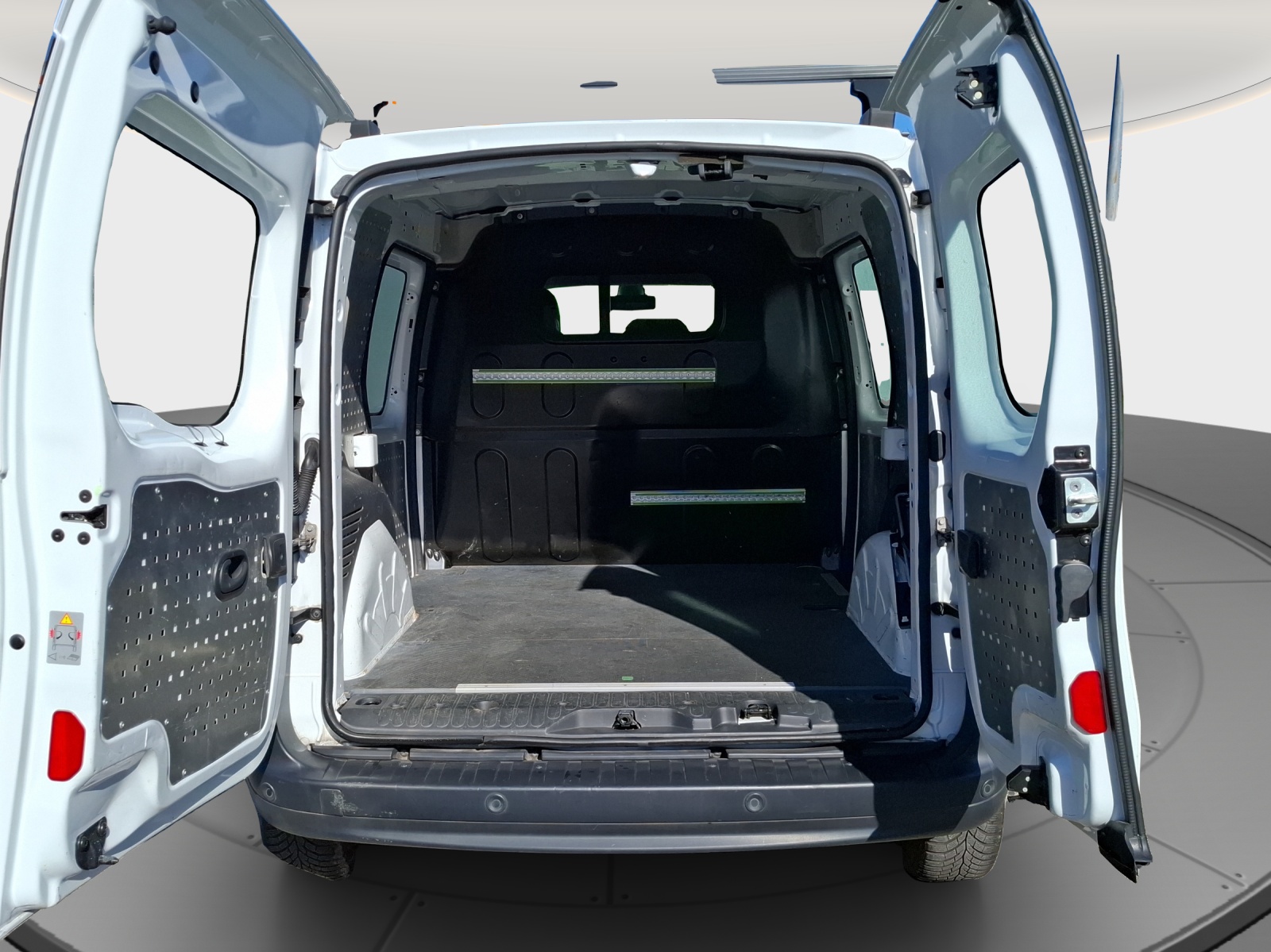 RENAULT Kangoo Medium dCi 90 EDC Business A // Grosse Service +Zahnriemen ersetzt mit 77148 km 2025-image-15