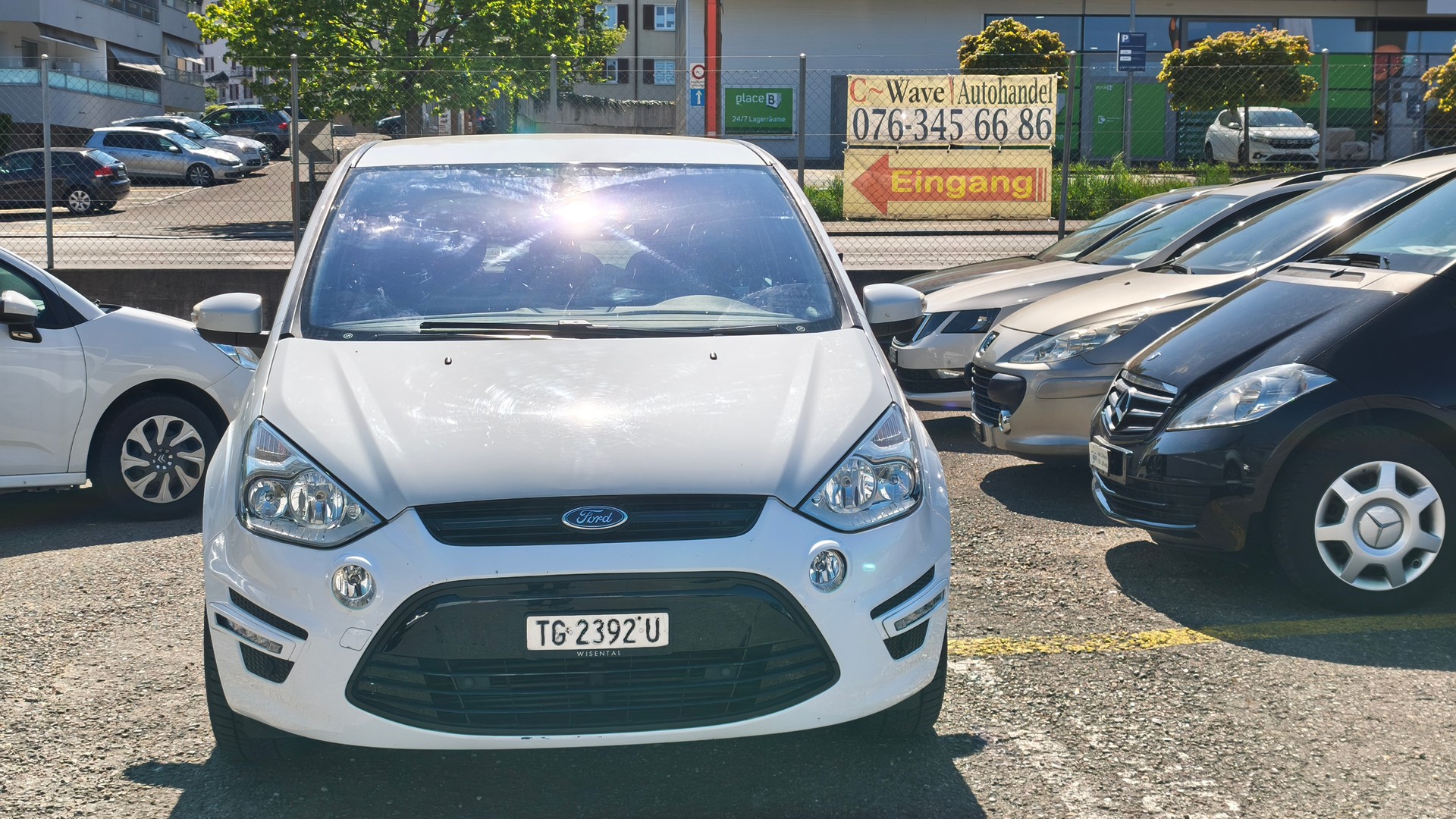 FORD S-Max 1.6 SCTi KNIE-Edition-showroom-element-2