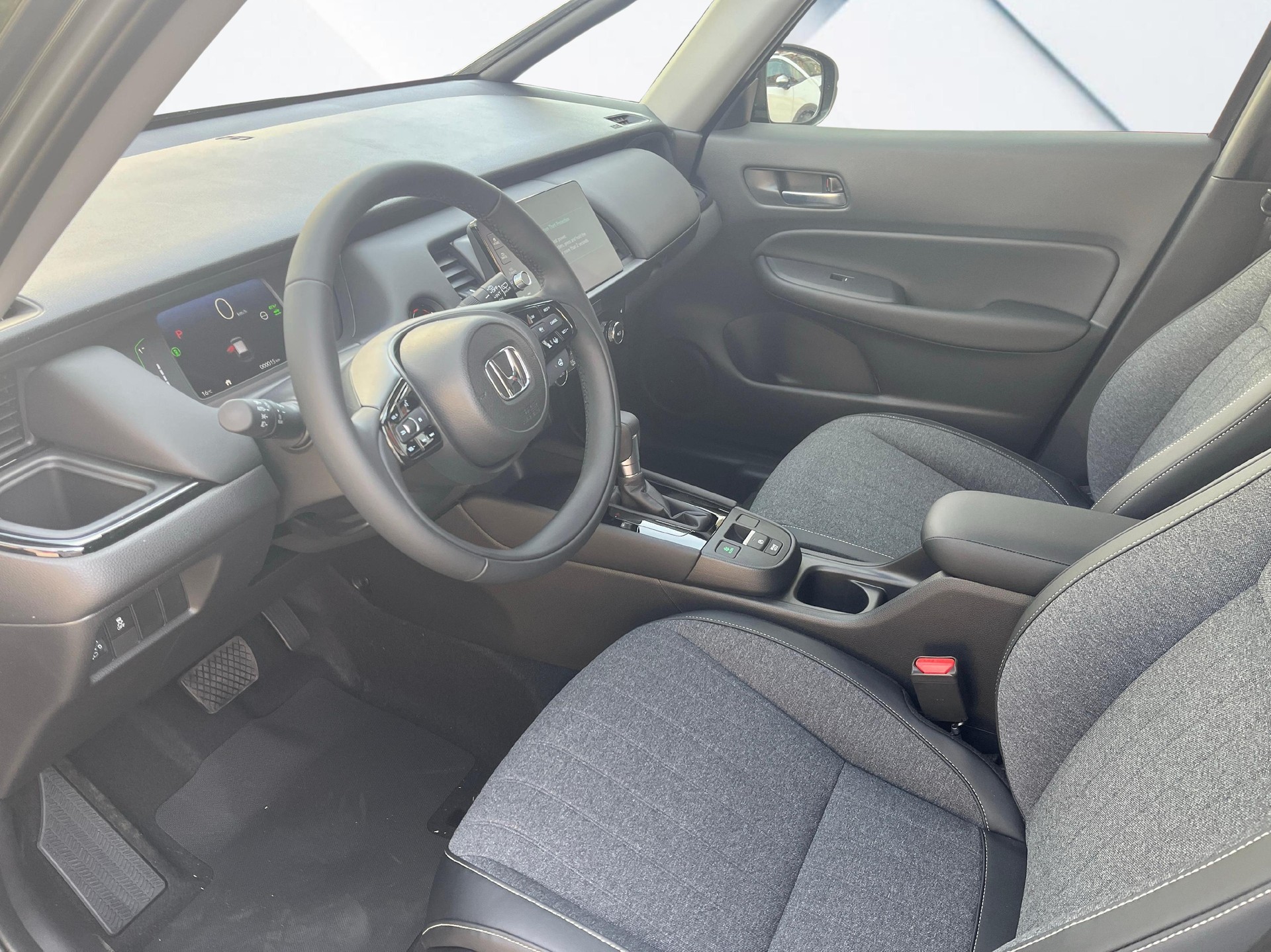 HONDA Jazz 1.5 i-MMD Advance-image-8