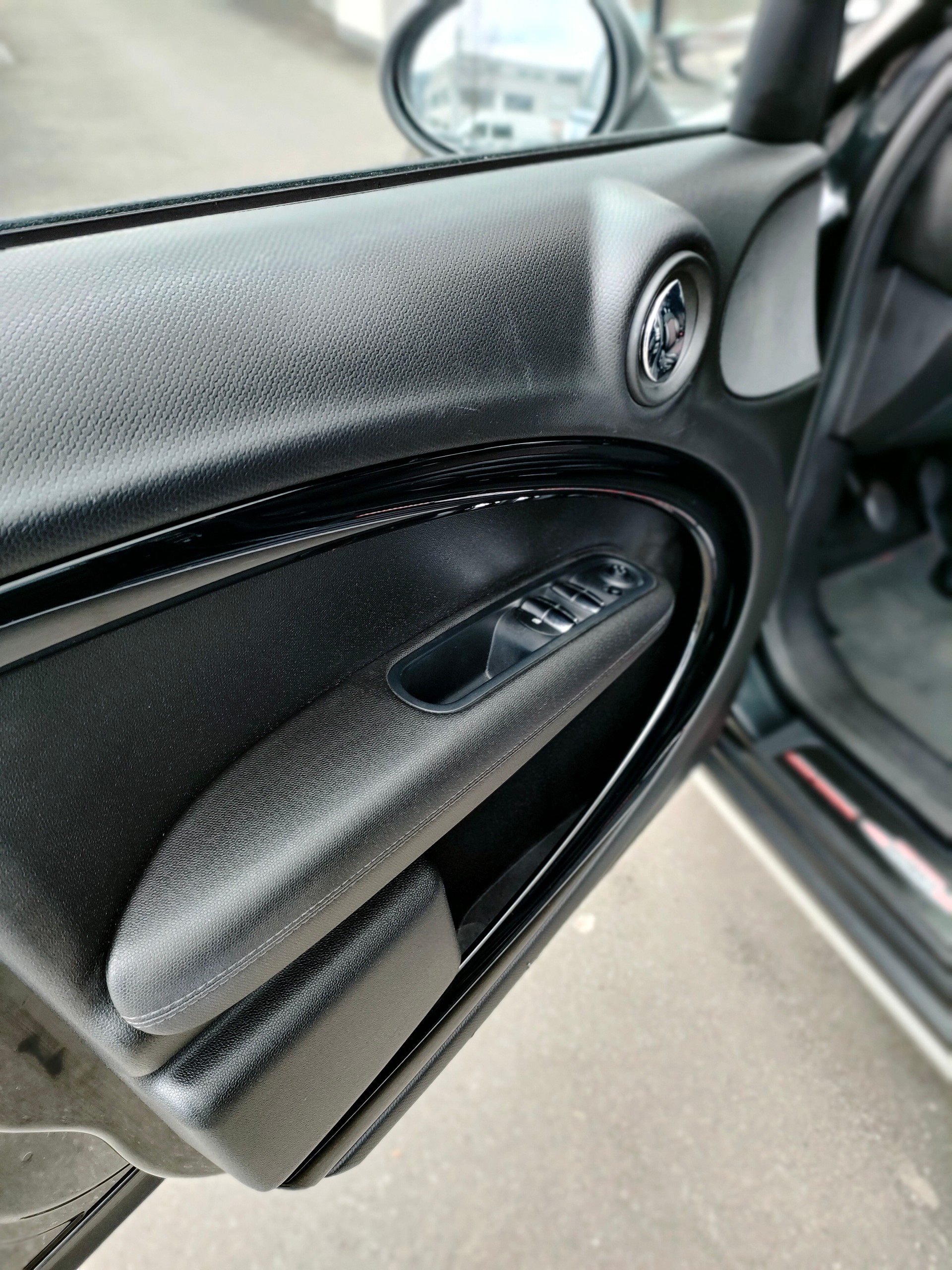 MINI Countryman Cooper D ALL4-image-8