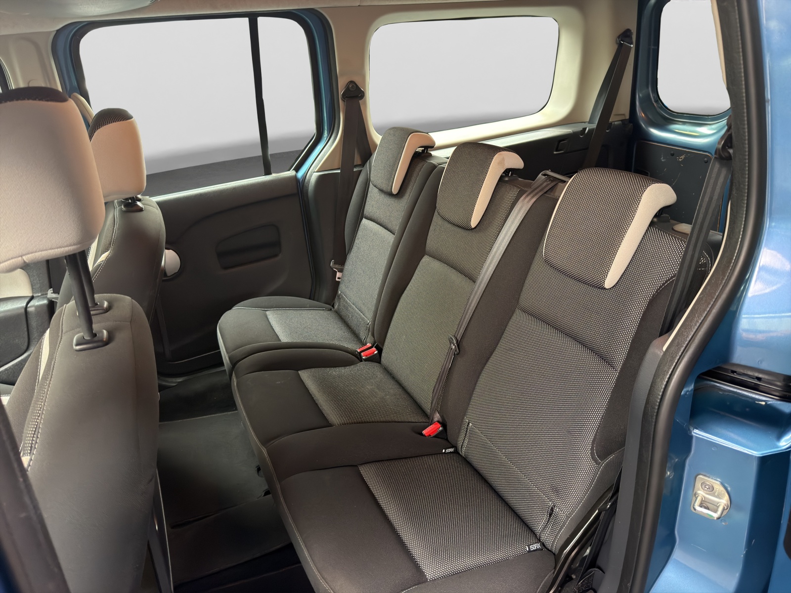 RENAULT Grand Kangoo 1.5 dCi Dynamique-image-10