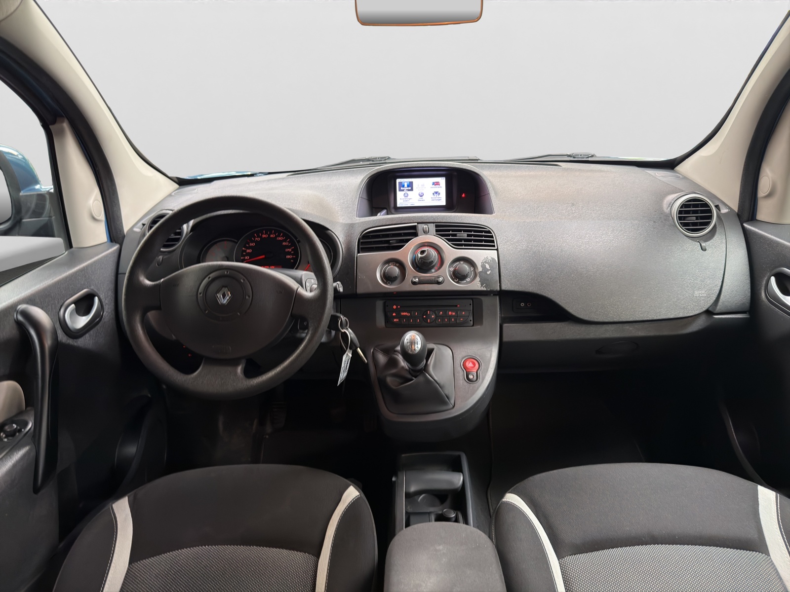 RENAULT Grand Kangoo 1.5 dCi Dynamique-image-11