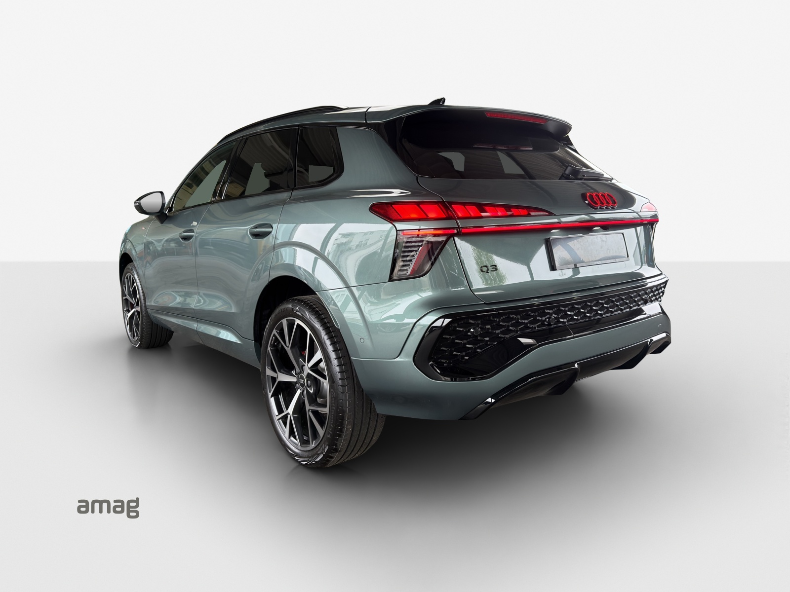 AUDI Q3 SUV 110 kW TFSI S tronic-showroom-element-2