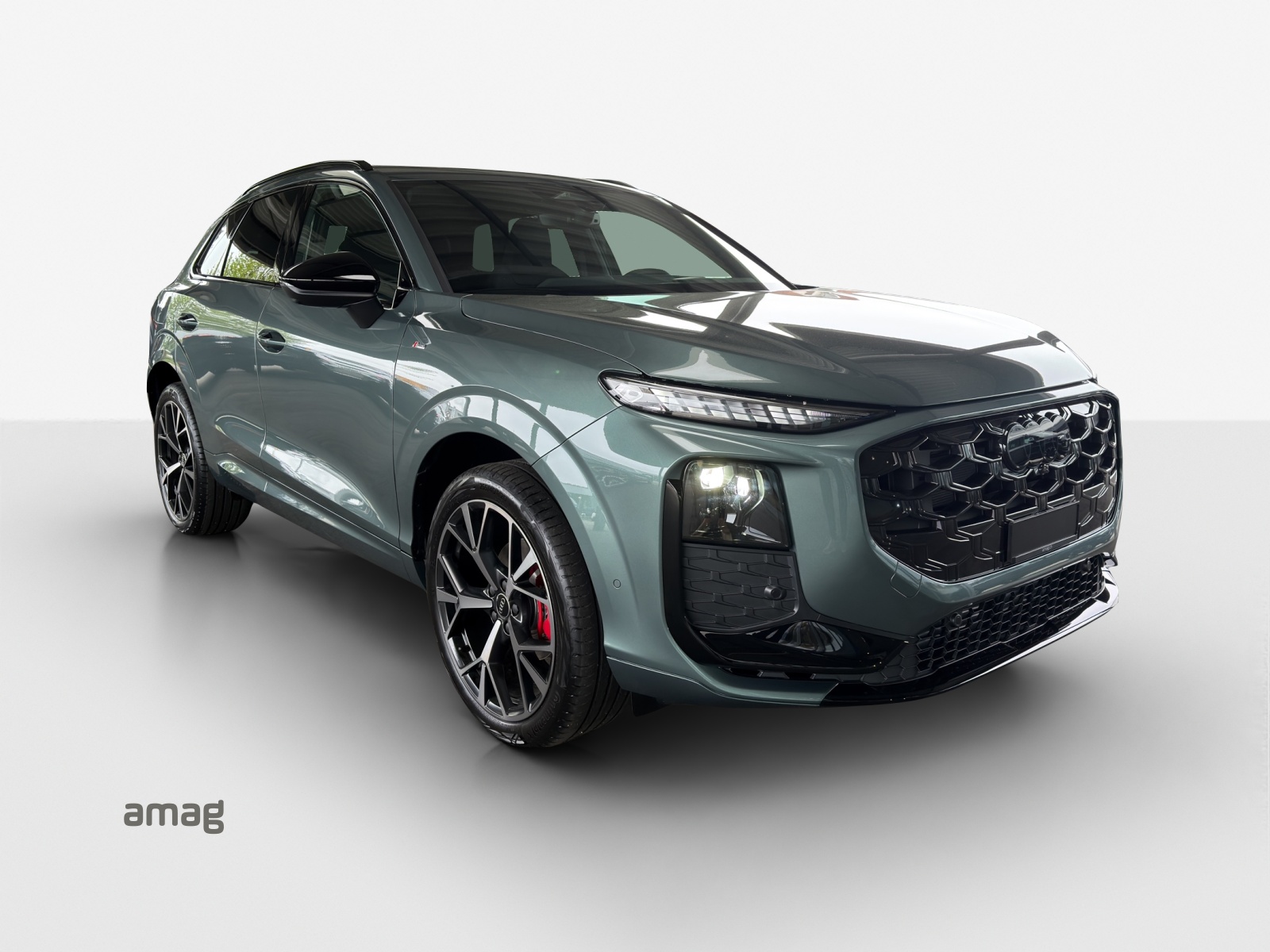 AUDI Q3 SUV 110 kW TFSI S tronic-image-5