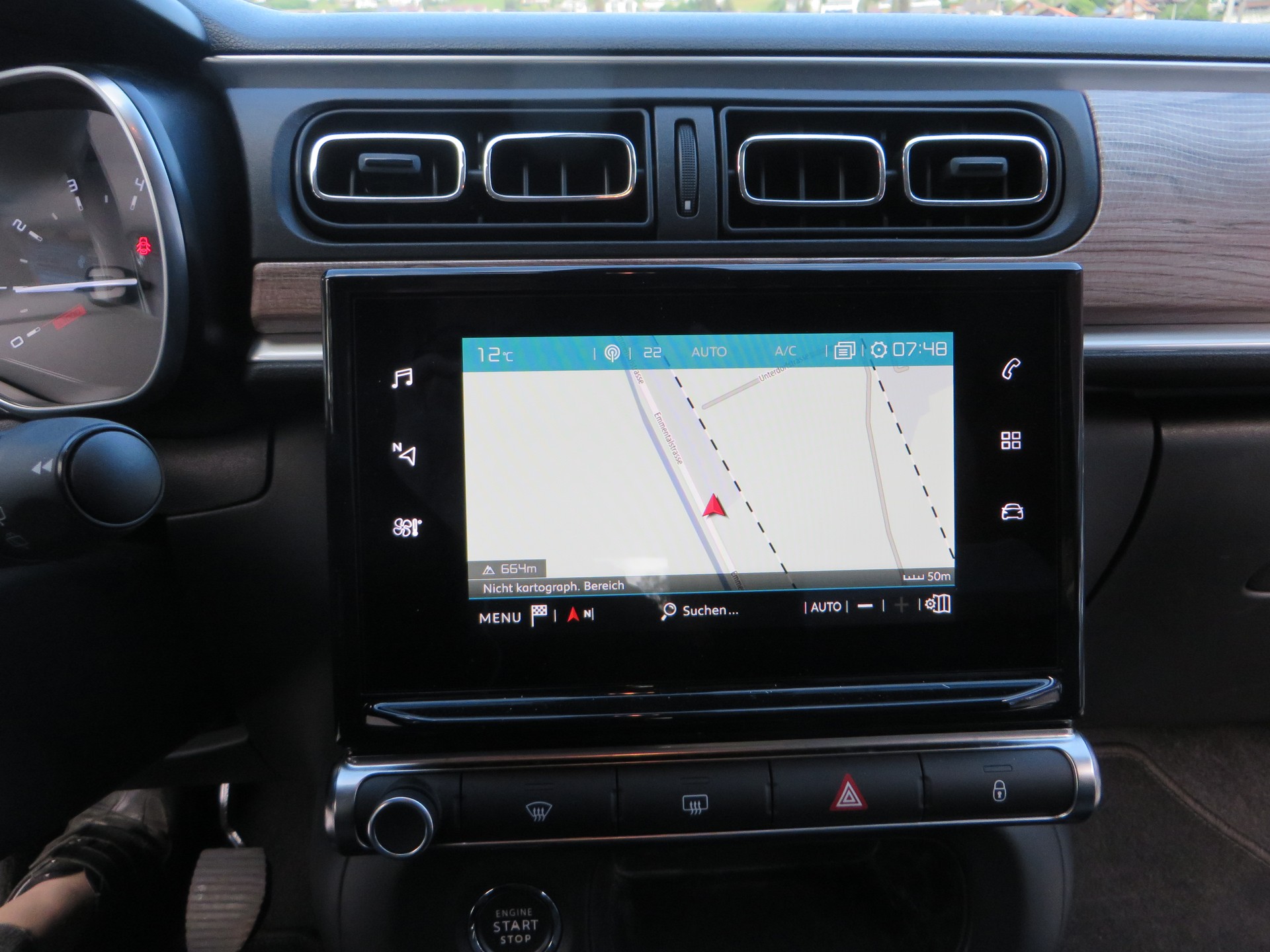 CITROEN C3 1.2i PureTech Shine-image-8