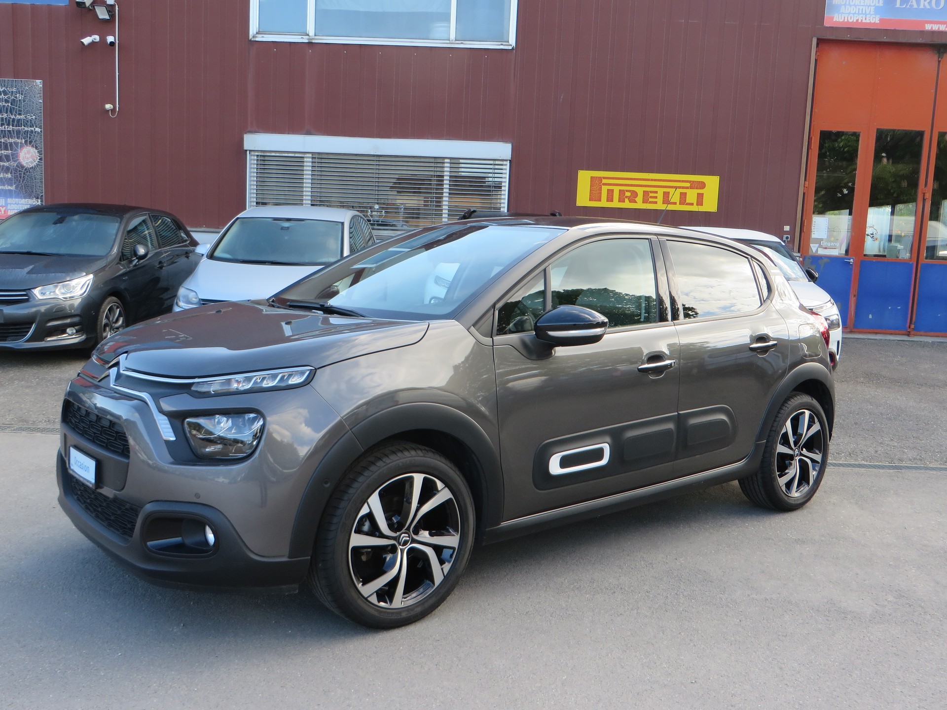 CITROEN C3 1.2i PureTech Shine-image-2