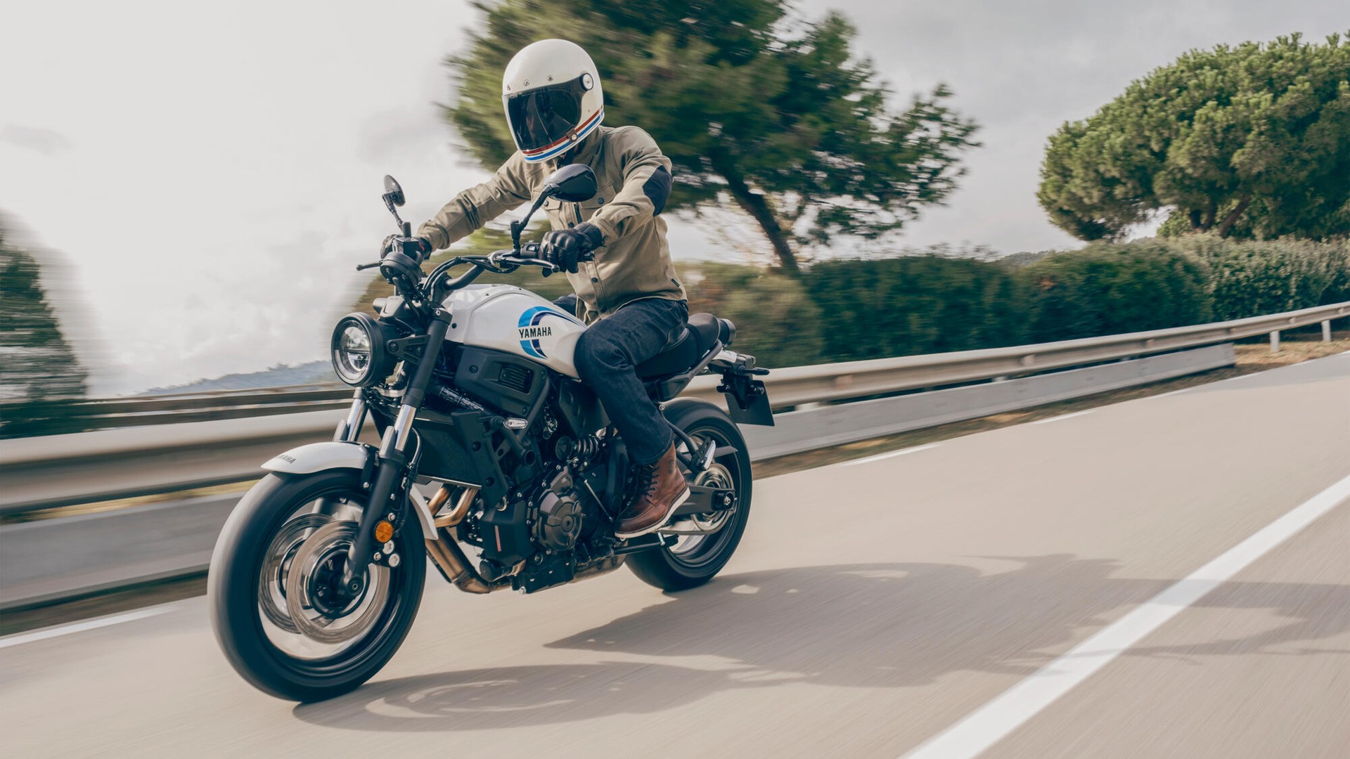 YAMAHA XSR 700-image-11
