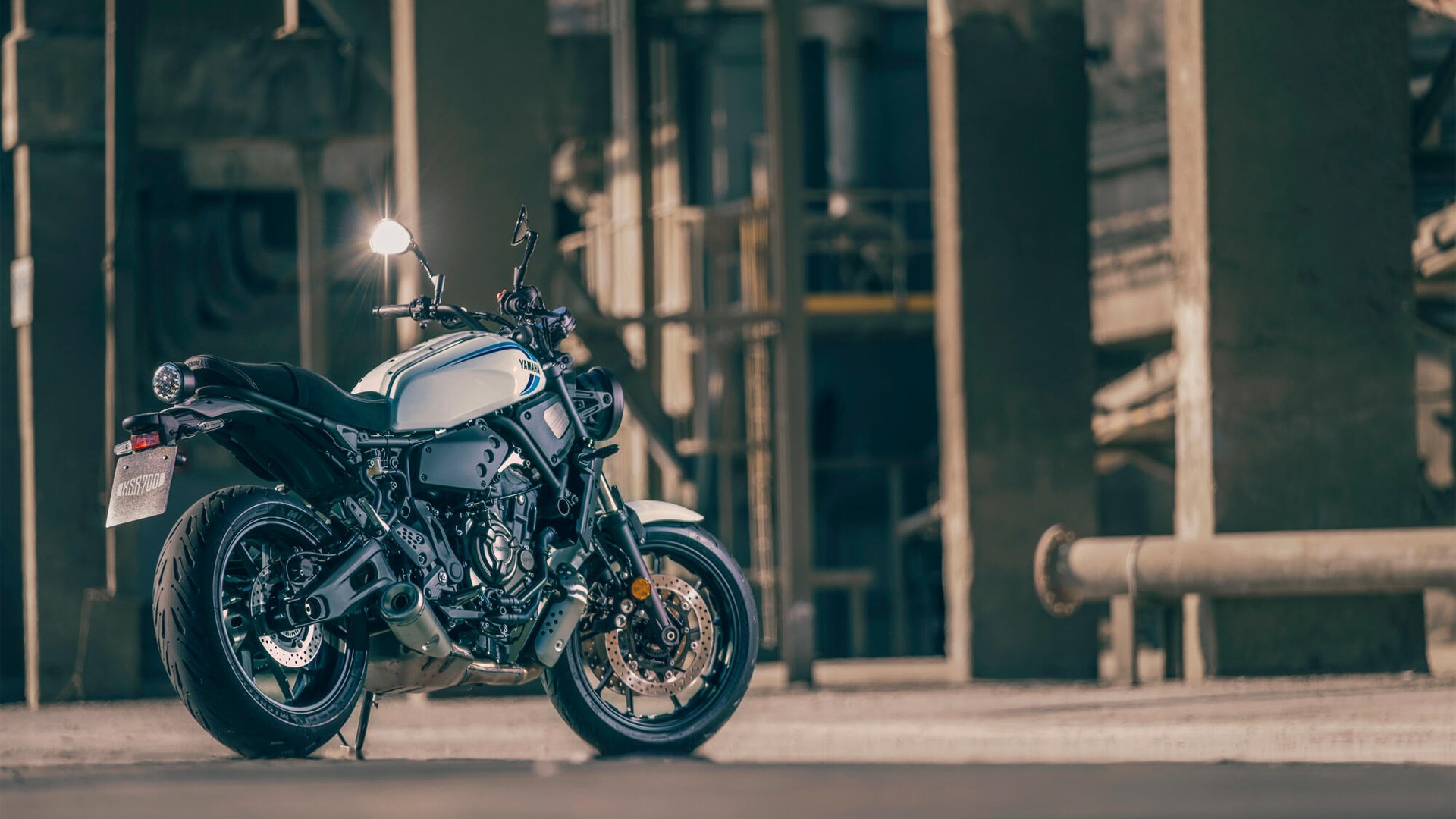 YAMAHA XSR 700-image-7
