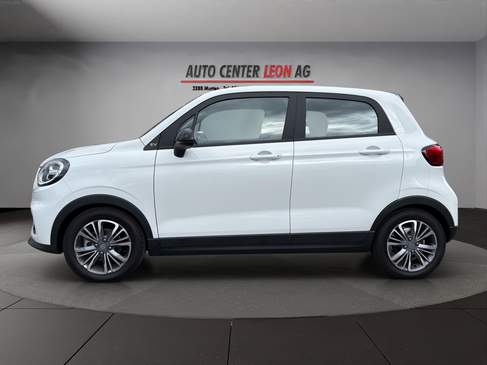 LEAPMOTOR T03 37kWh-showroom-element-2