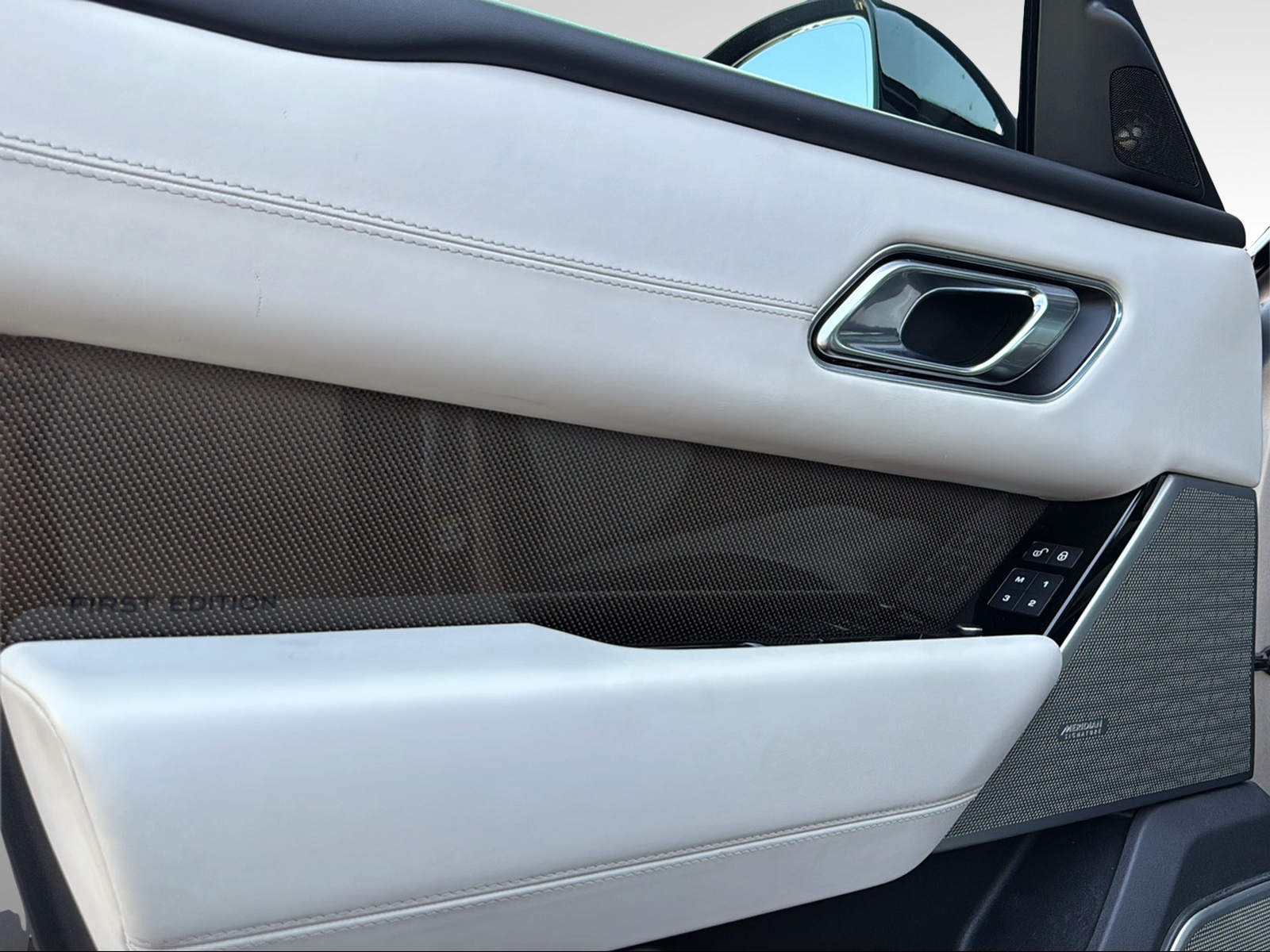 LAND ROVER Range Rover Velar P 380 First Edition Automatic-image-20
