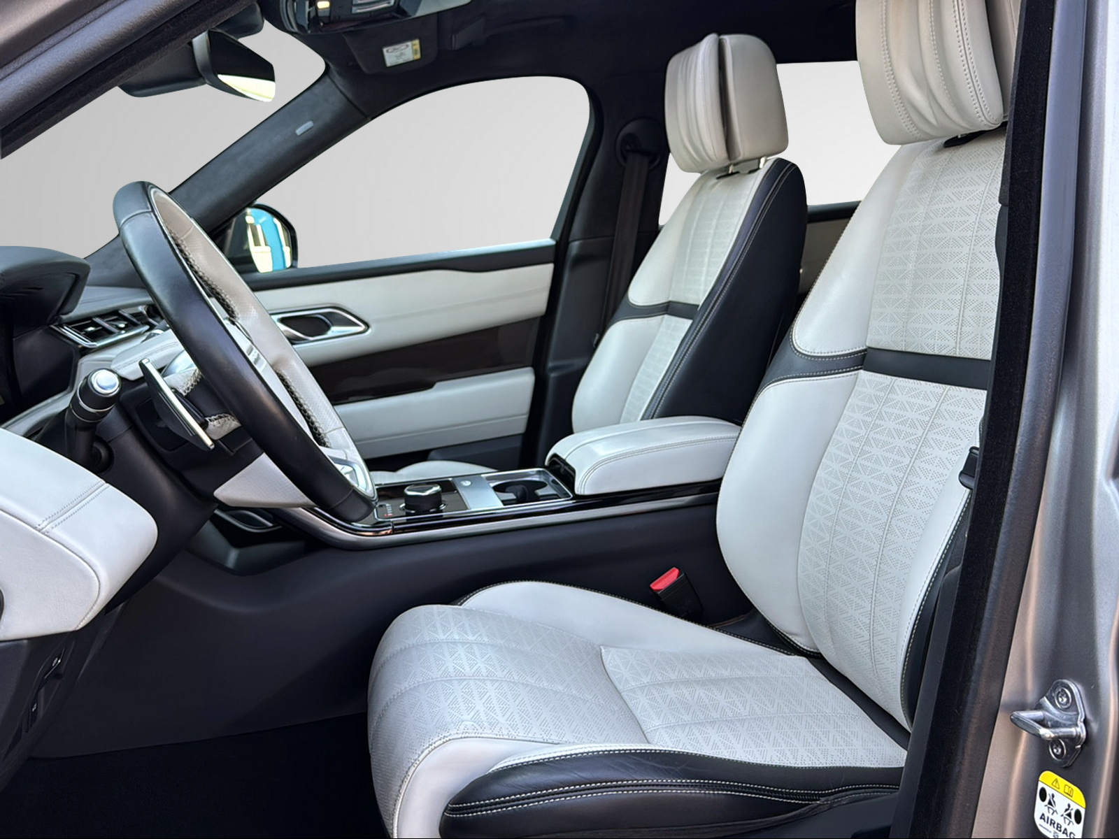 LAND ROVER Range Rover Velar P 380 First Edition Automatic-image-13