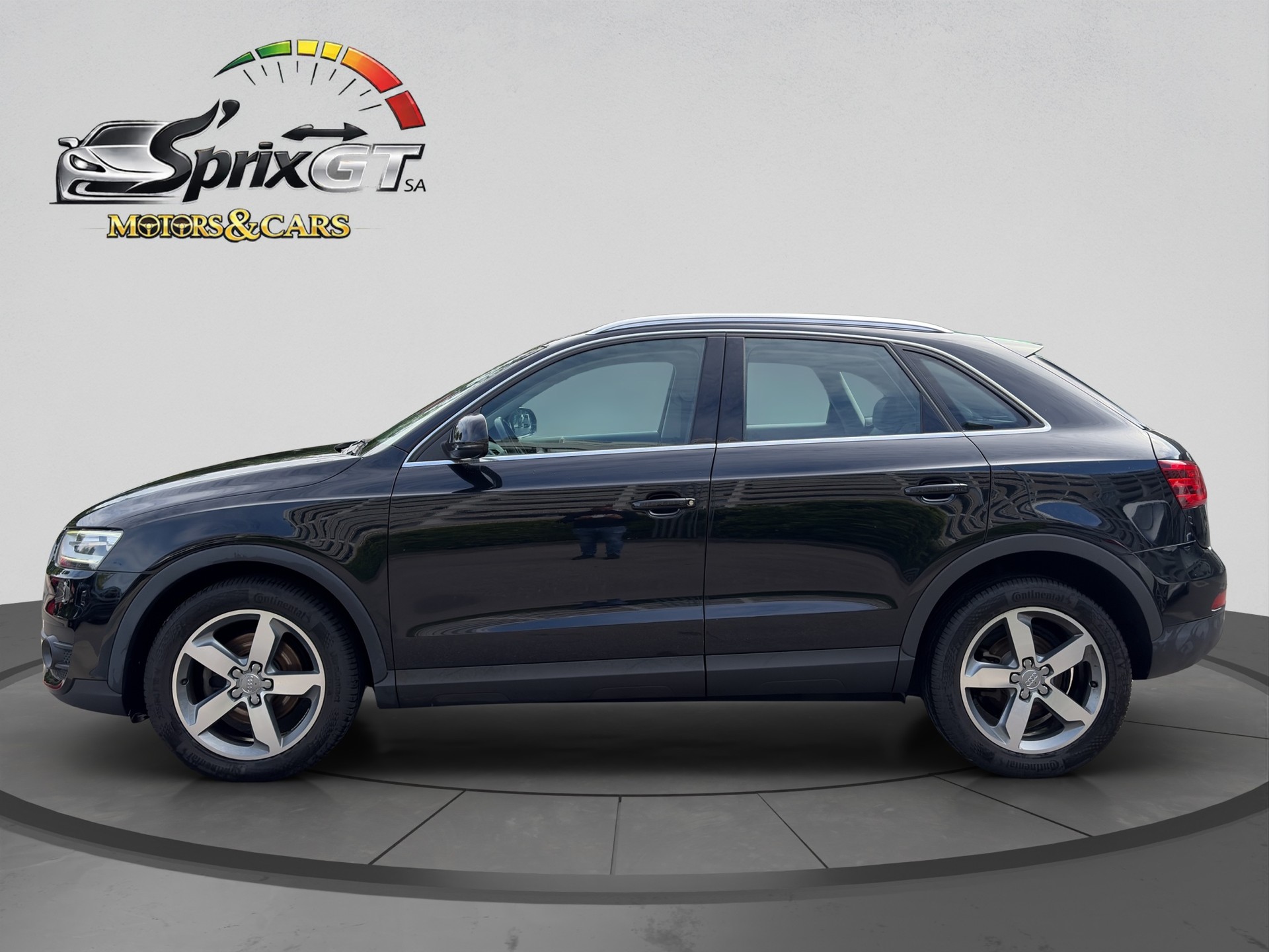 AUDI Q3 2.0 TDI quattro S-tronic-showroom-element-1
