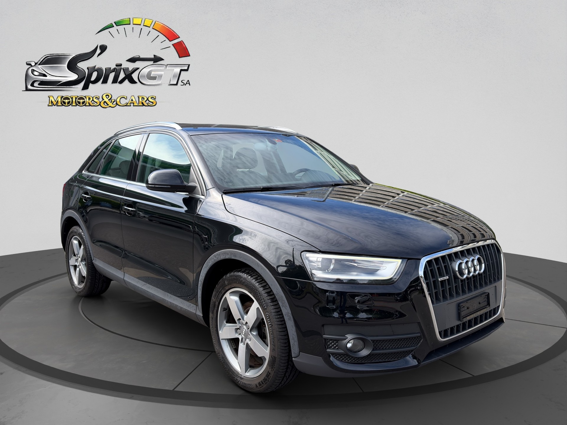 AUDI Q3 2.0 TDI quattro S-tronic-showroom-element-2