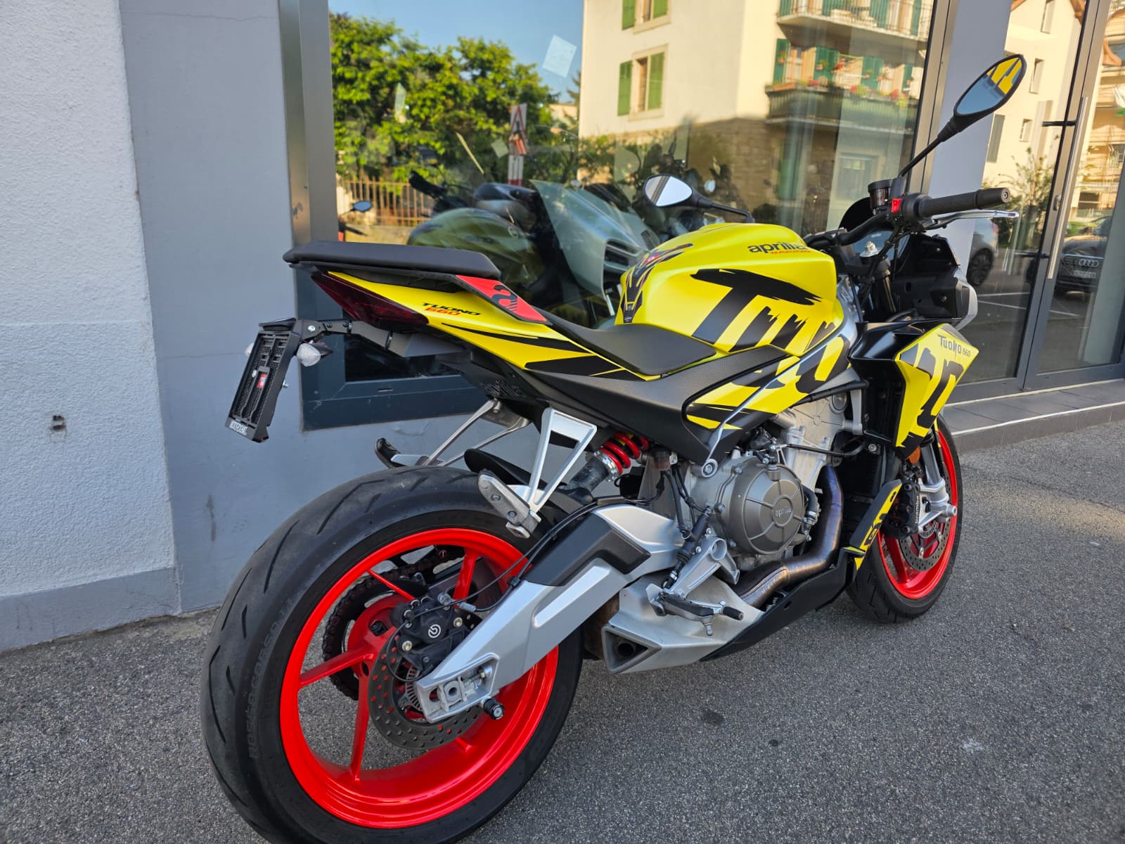 APRILIA Tuono 660-image-5
