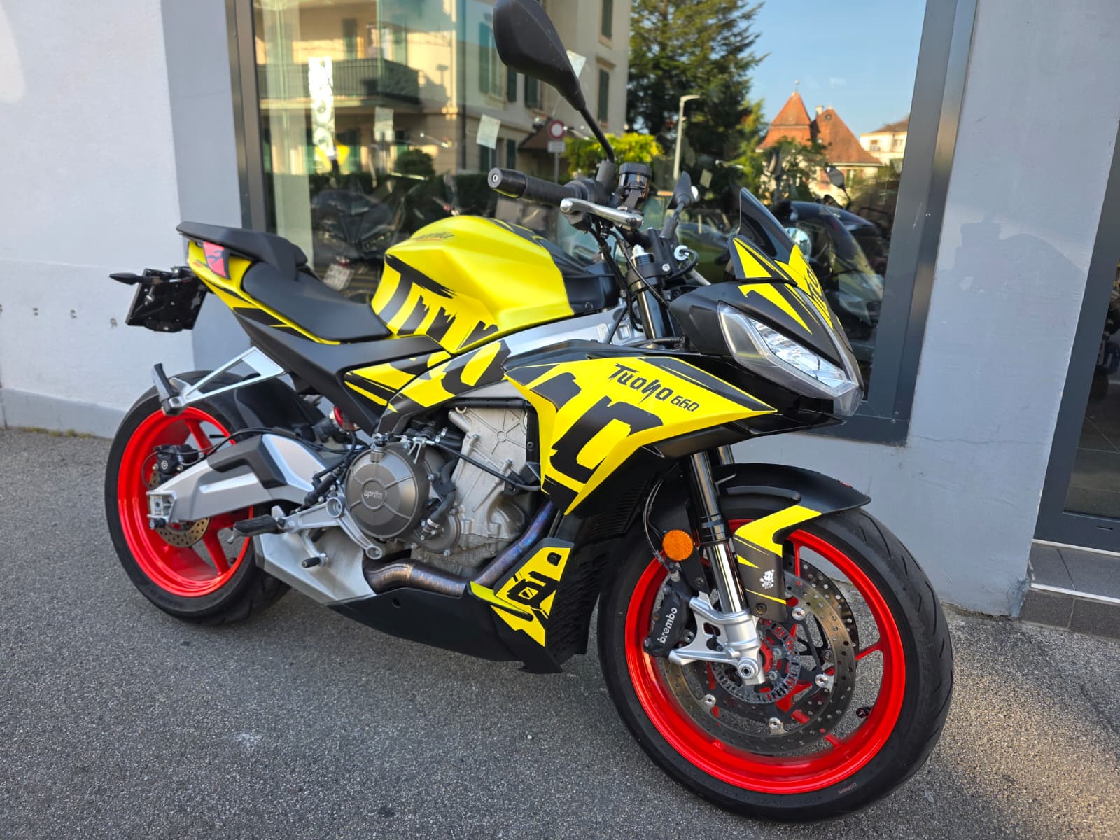 APRILIA Tuono 660-image-1