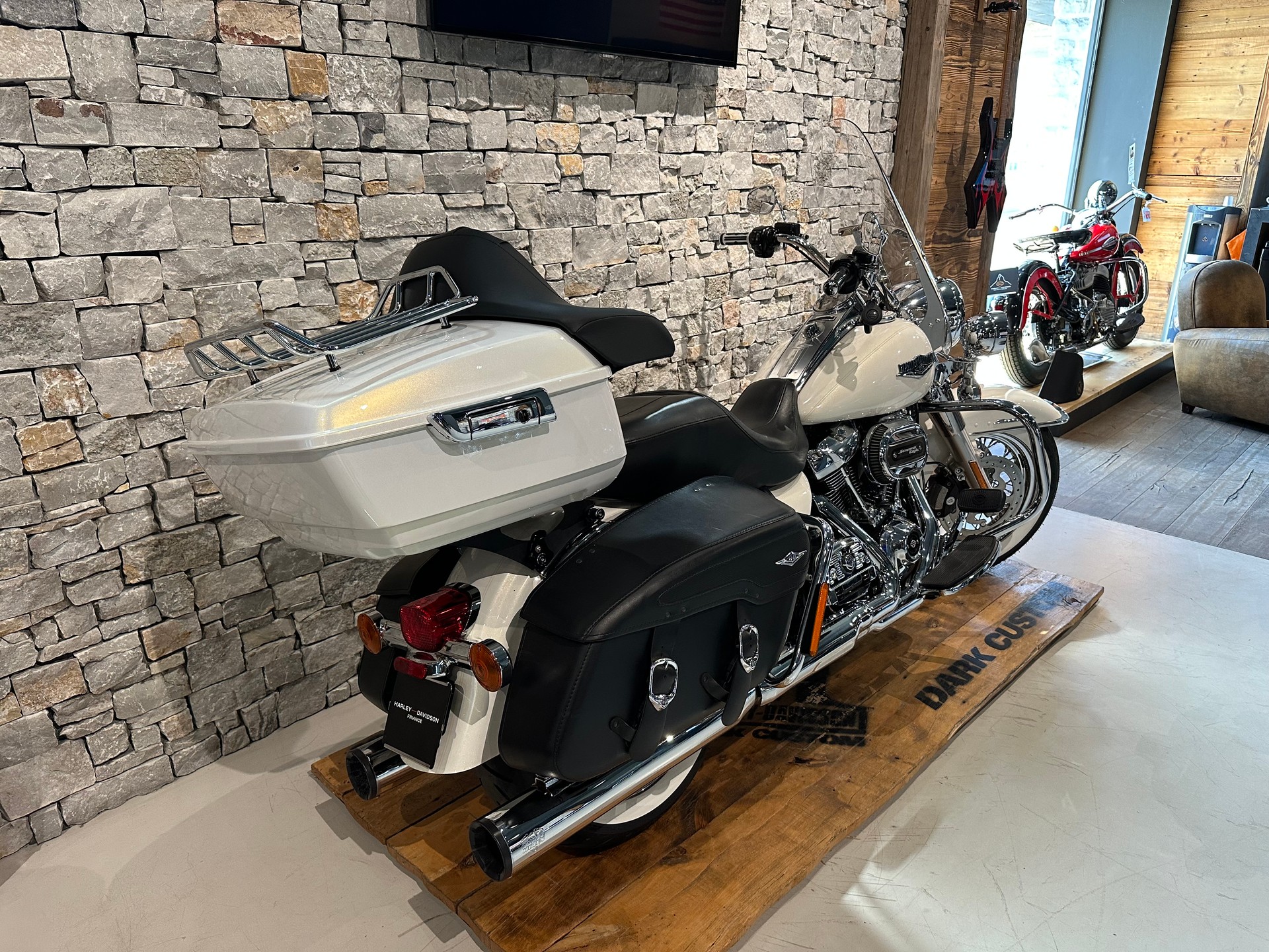 HARLEY-DAVIDSON FLHR Road King 107 ABS-showroom-element-2