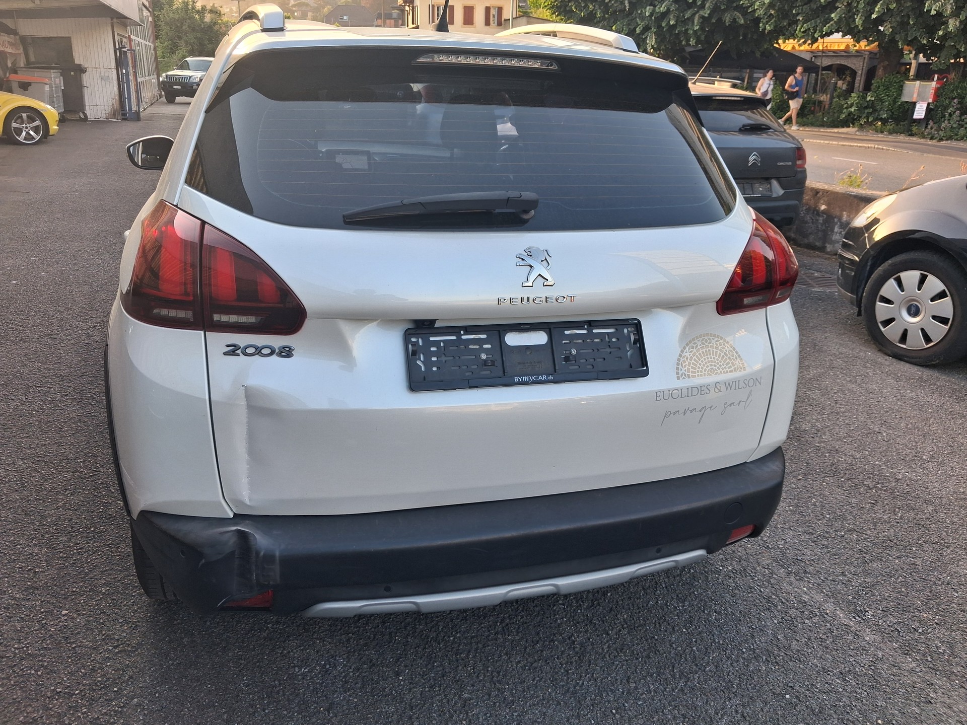 PEUGEOT 2008 1.5 BlueHDi Allure EAT-image-2
