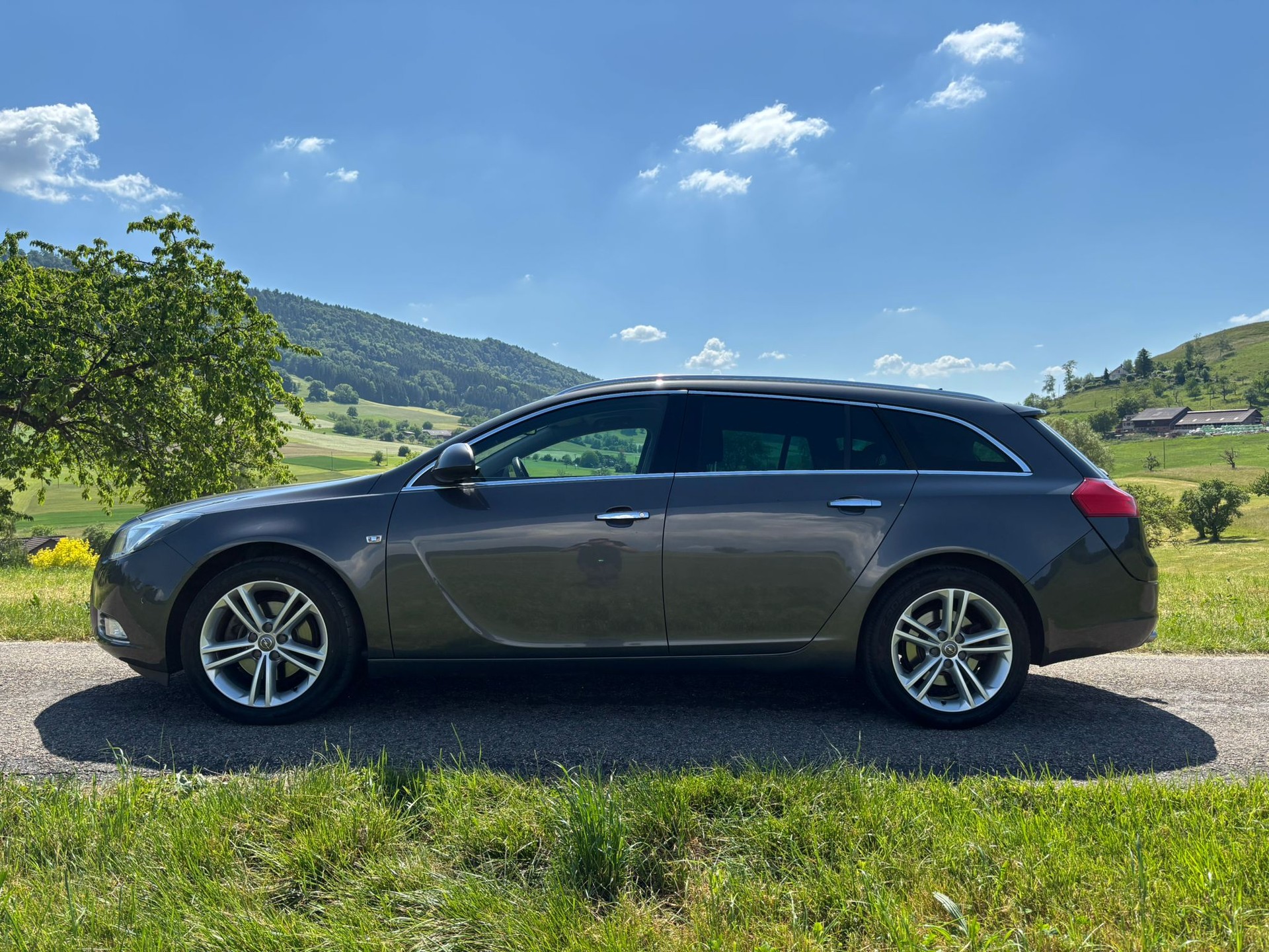 OPEL Insignia 2.0 TD 4x4-image-1