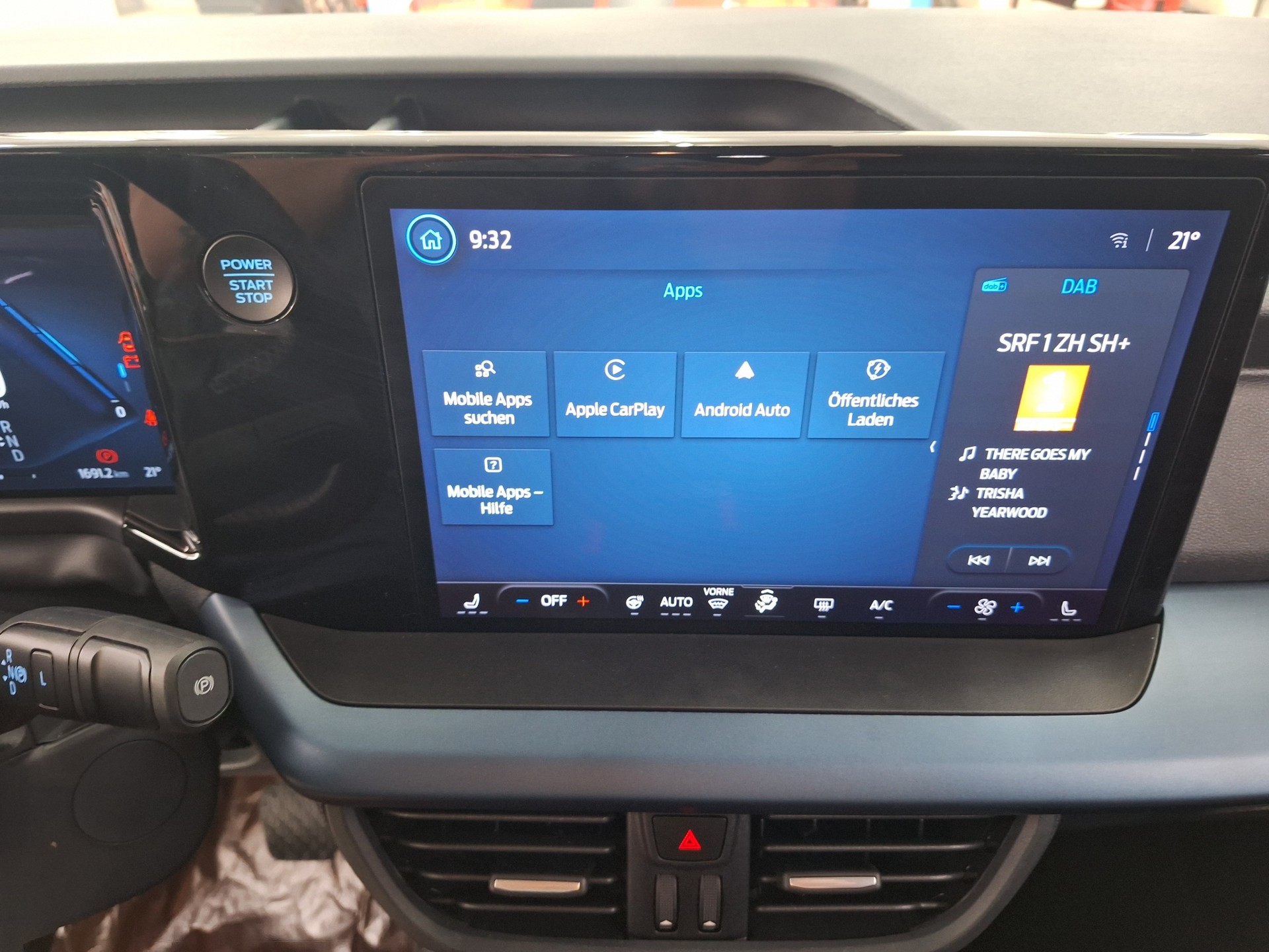 FORD Tourneo Courier Elektro 54kWh Active⚡CH-Auslieferung mit Garantie bis August 2028 / Anhängerkupplung⚡-image-14