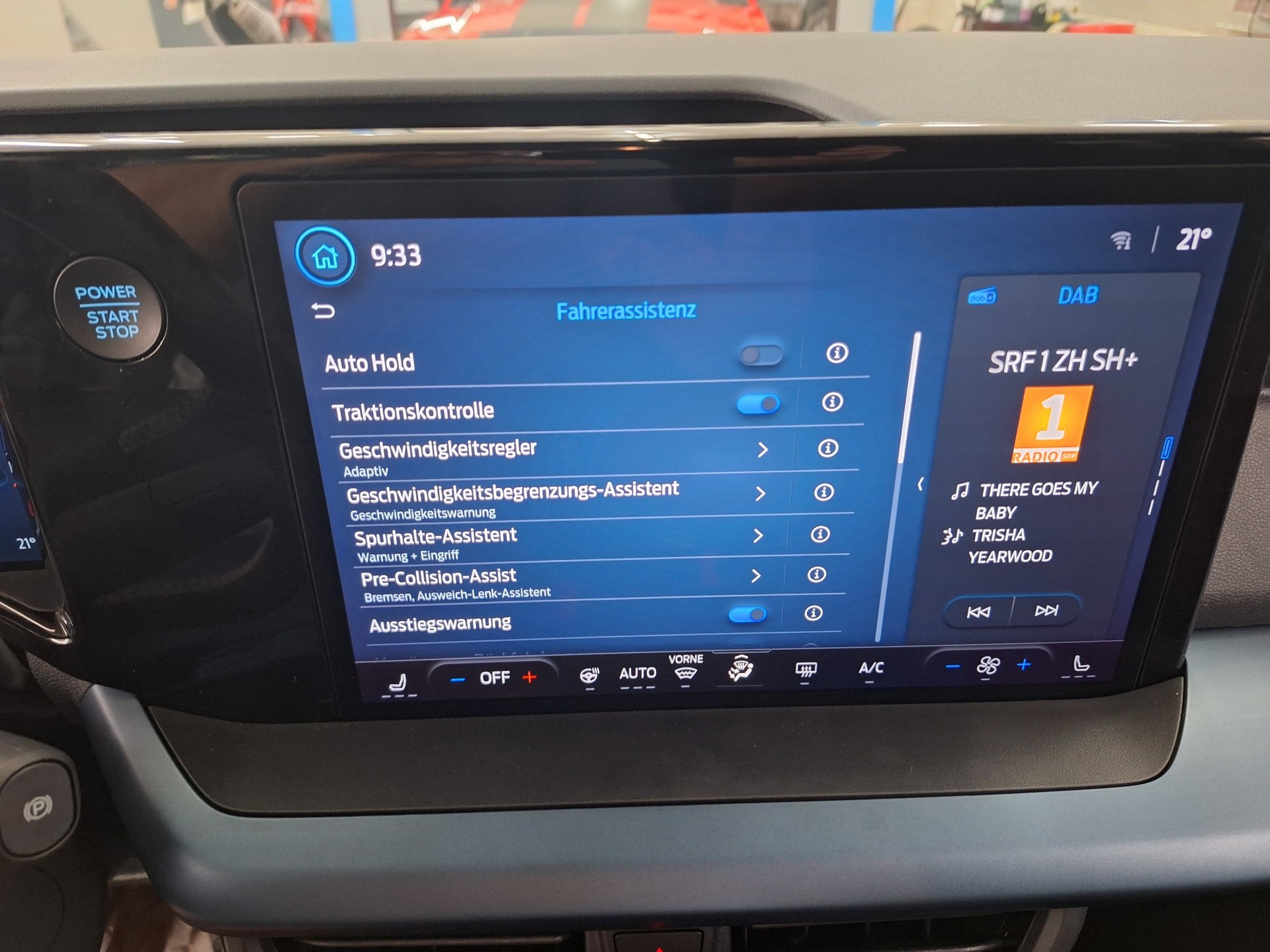 FORD Tourneo Courier Elektro 54kWh Active⚡CH-Auslieferung mit Garantie bis August 2028 / Anhängerkupplung⚡-image-17