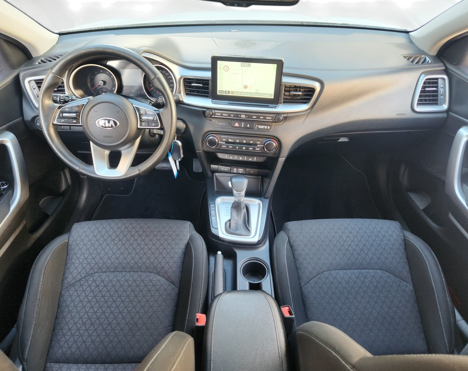 KIA Ceed 1.4 T-GDi Power 25 DCT-image-8