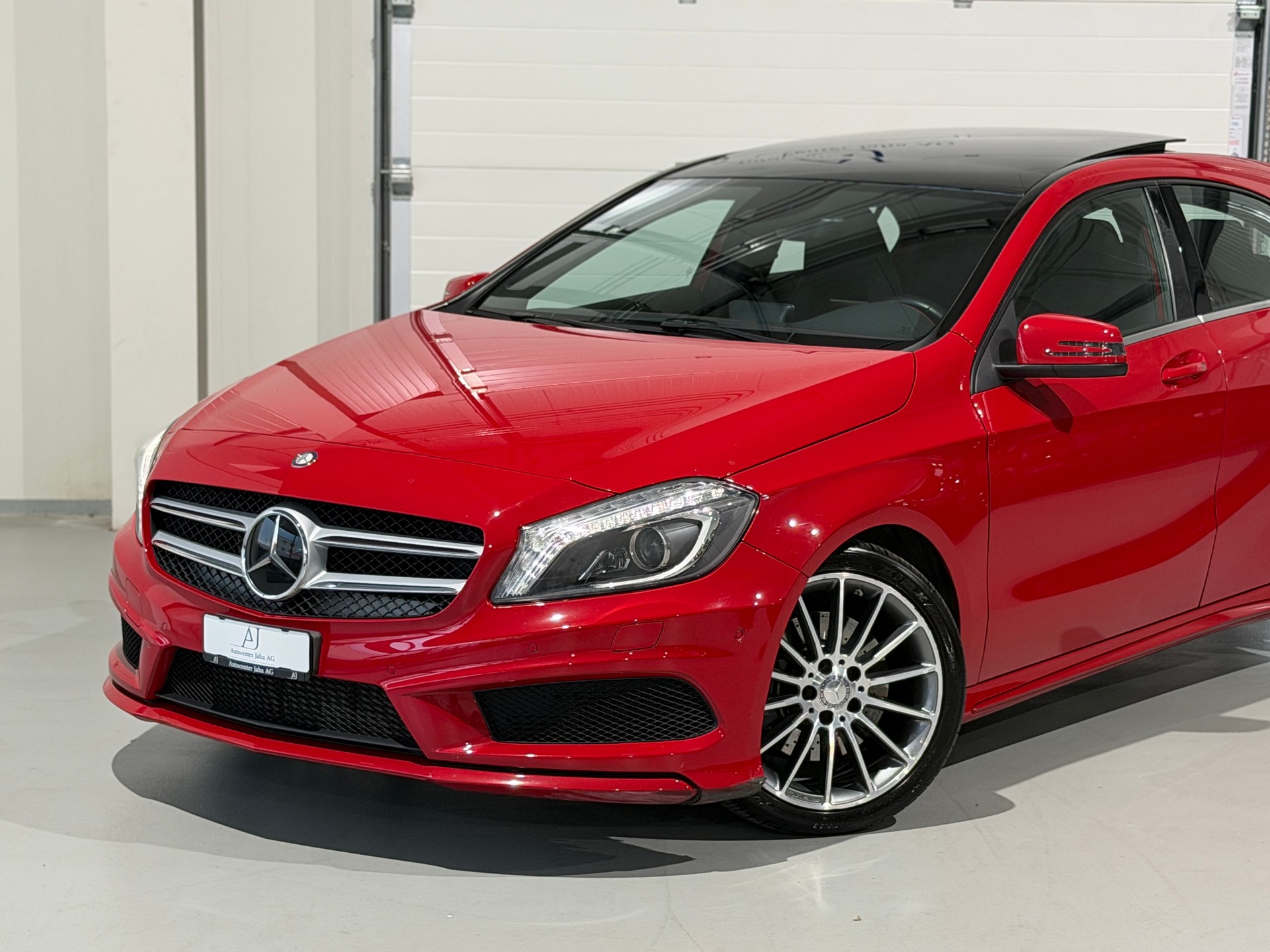 MERCEDES-BENZ A 250 AMG Line 4Matic 7G-DCT (CH)-showroom-element-1