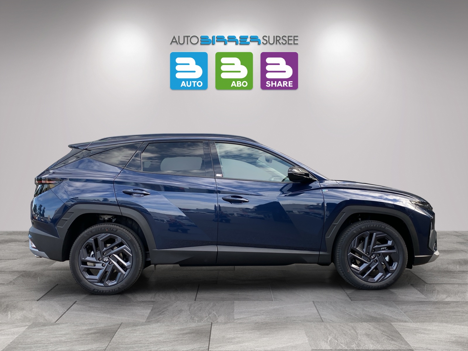 HYUNDAI Tucson 1.6 T-GDi HEV Origo Blackline 4WD-showroom-element-3