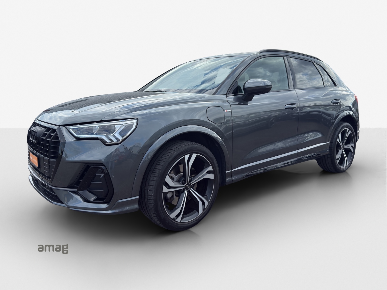 AUDI Q3 45 TFSI e S line S-tronic