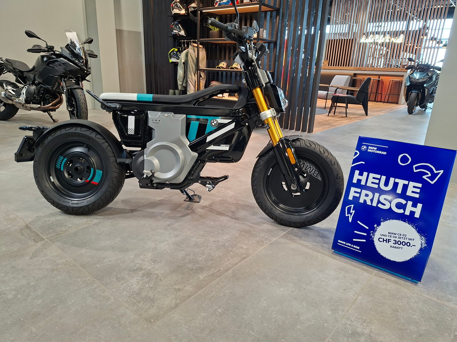 BMW CE 02 4KW-image-0