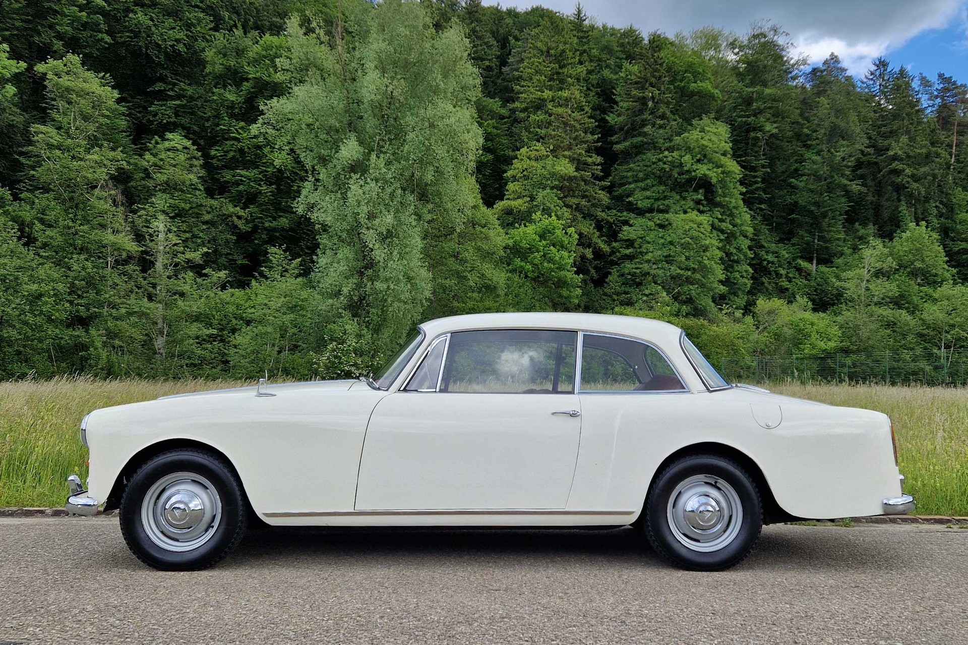 ALVIS TD 21 Series II