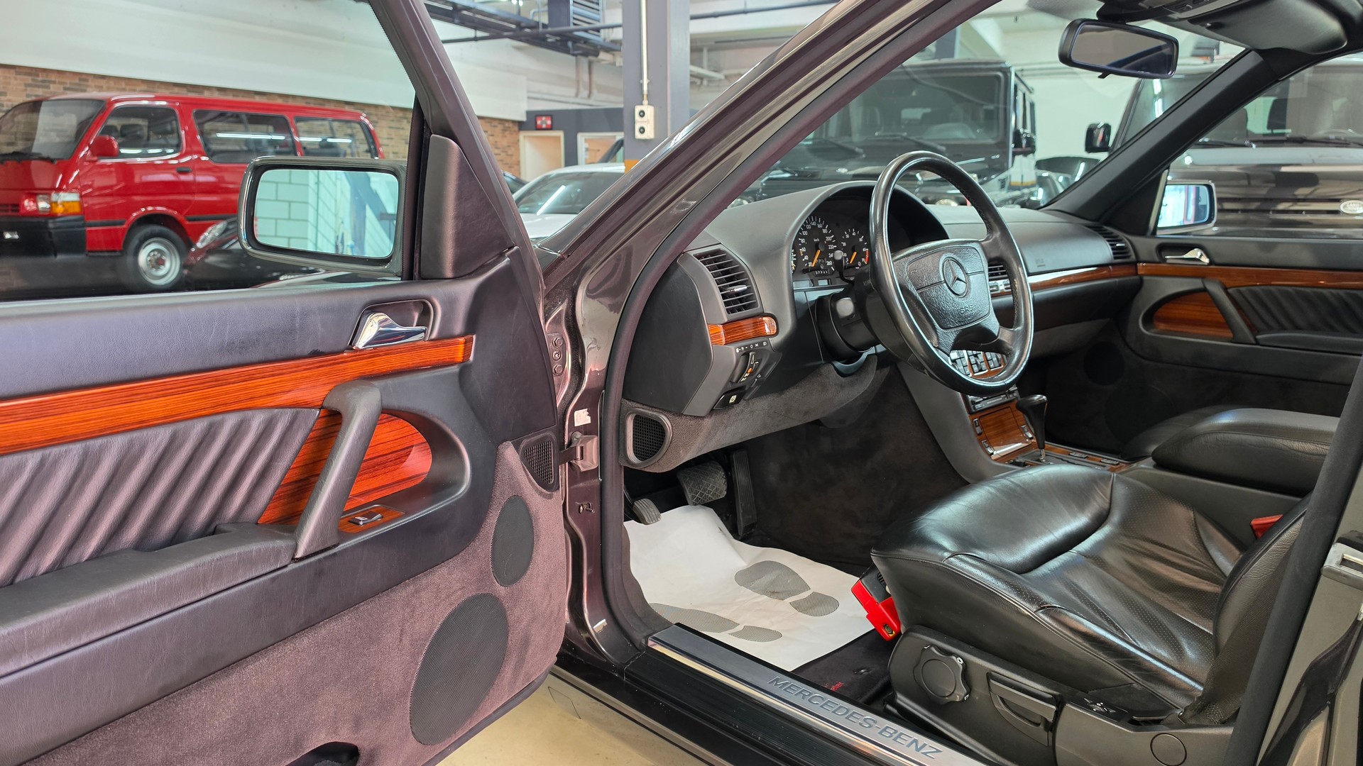 MERCEDES-BENZ 500 SE Automatic-image-23