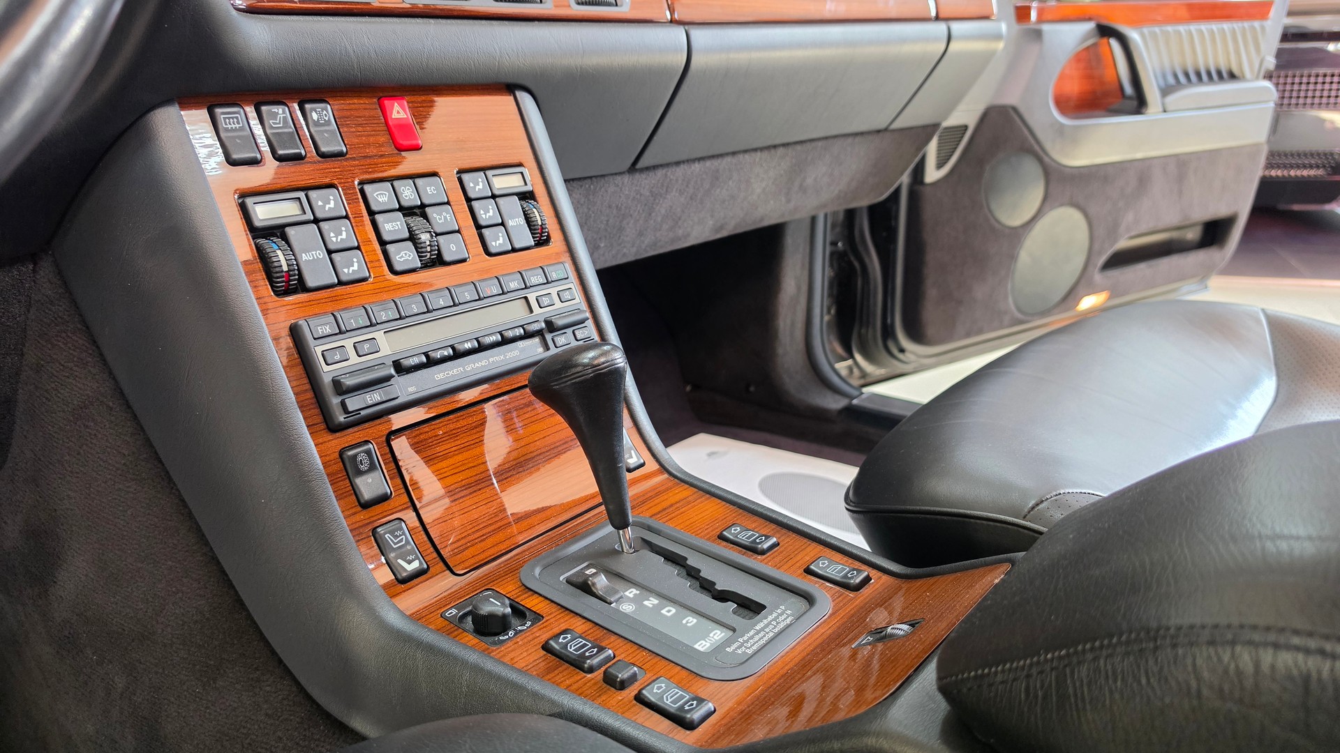 MERCEDES-BENZ 500 SE Automatic-image-31