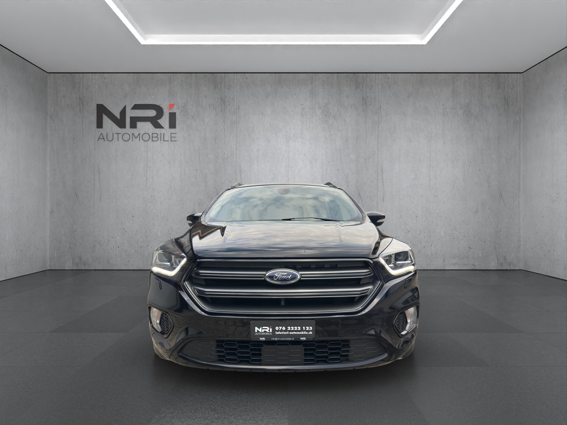 FORD Kuga 2.0 TDCi 150 ST-Line FPS-showroom-element-1
